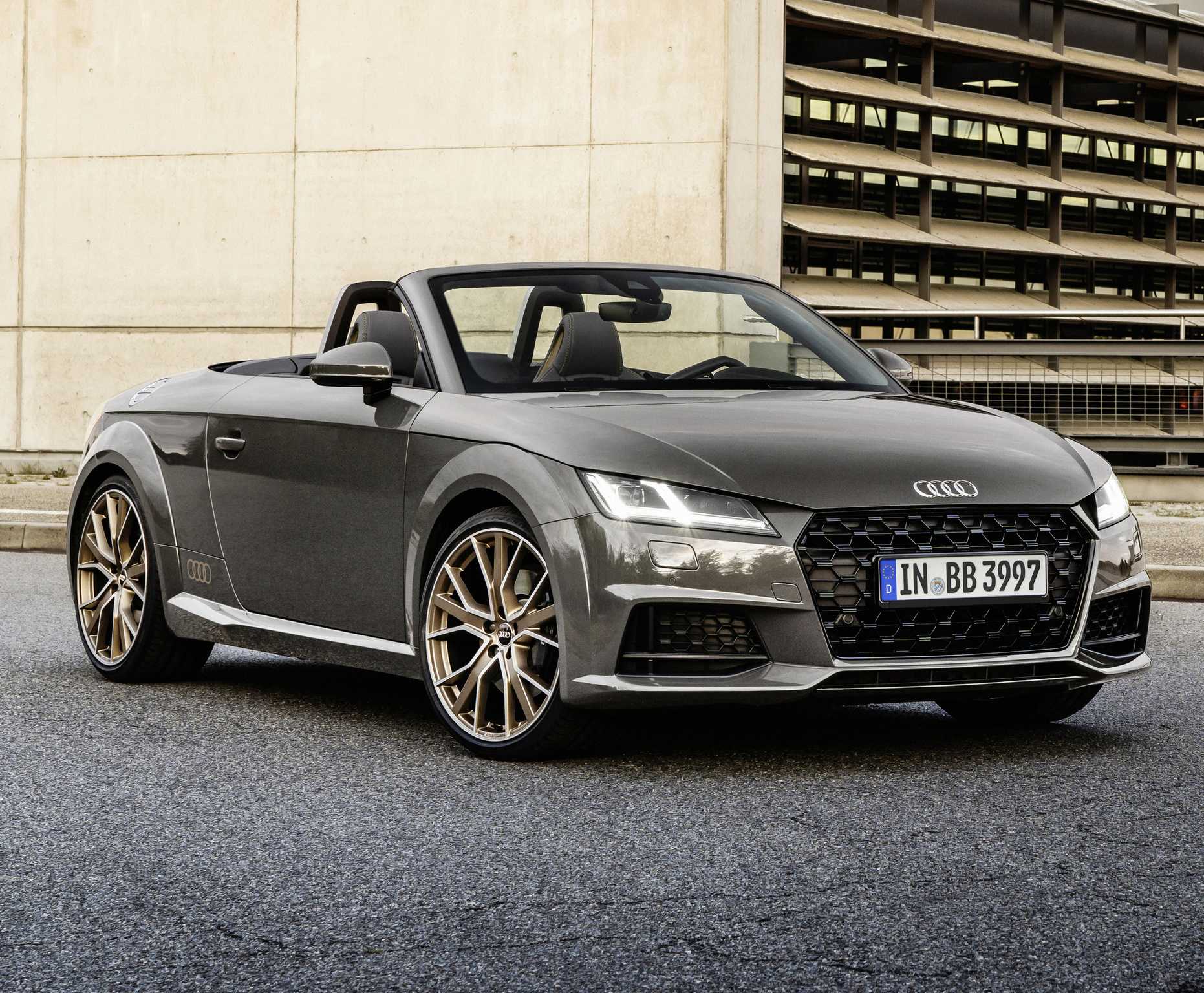 Audi - полный каталог моделей, характеристики, отзывы на все автомобили audi (ауди)