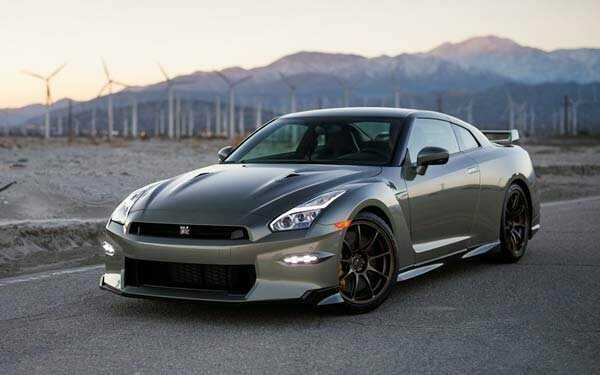 Nissan gt-r nismo 2021: последний из «годзилл» | движение24