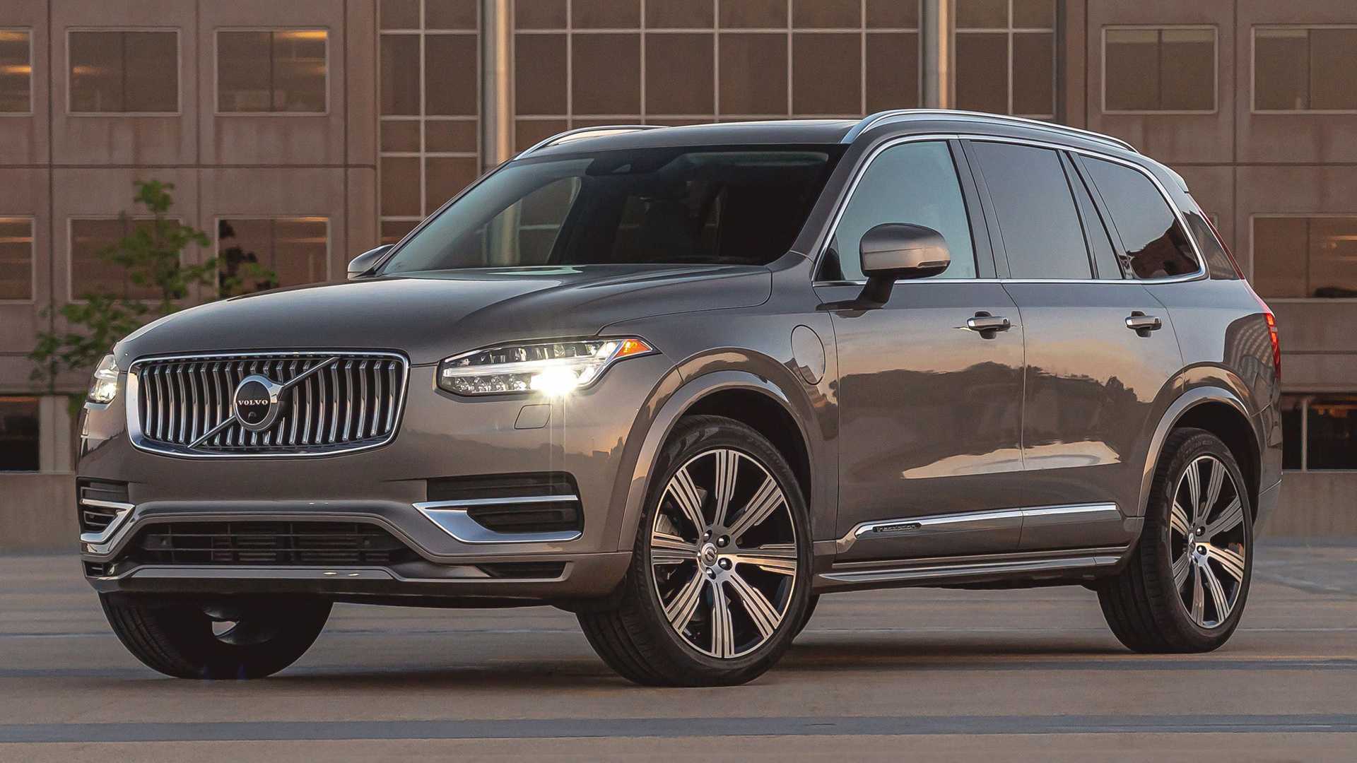 Volvo xc90 2022: обновленный и мощный кроссовер с 320 л.с. под капотом и лучшим оснащением в сегменте