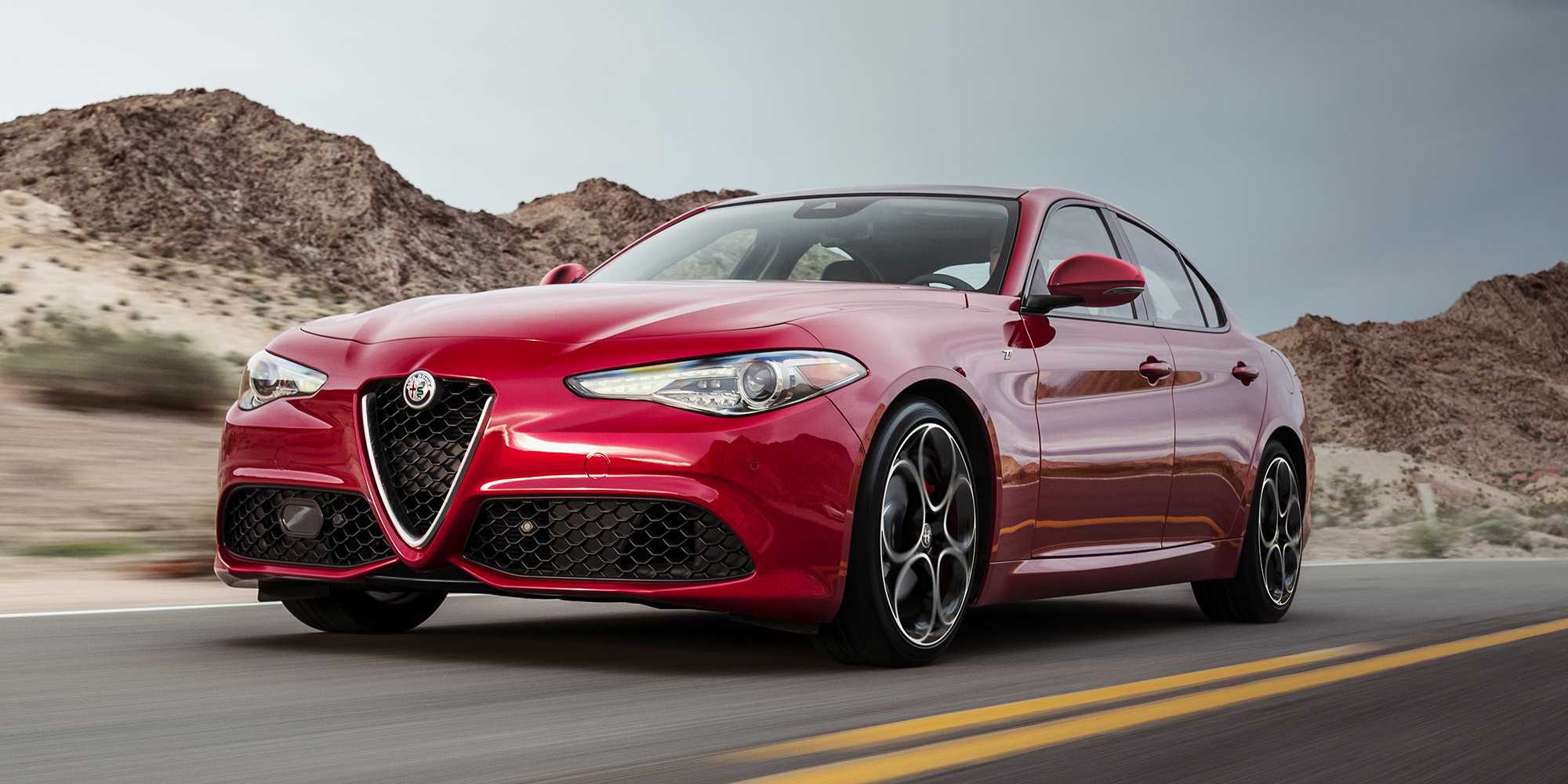 Alfa romeo giulia 2.0t 2021 года: компактный спортивный седан класса люкс с улучшенной динамикой вождения