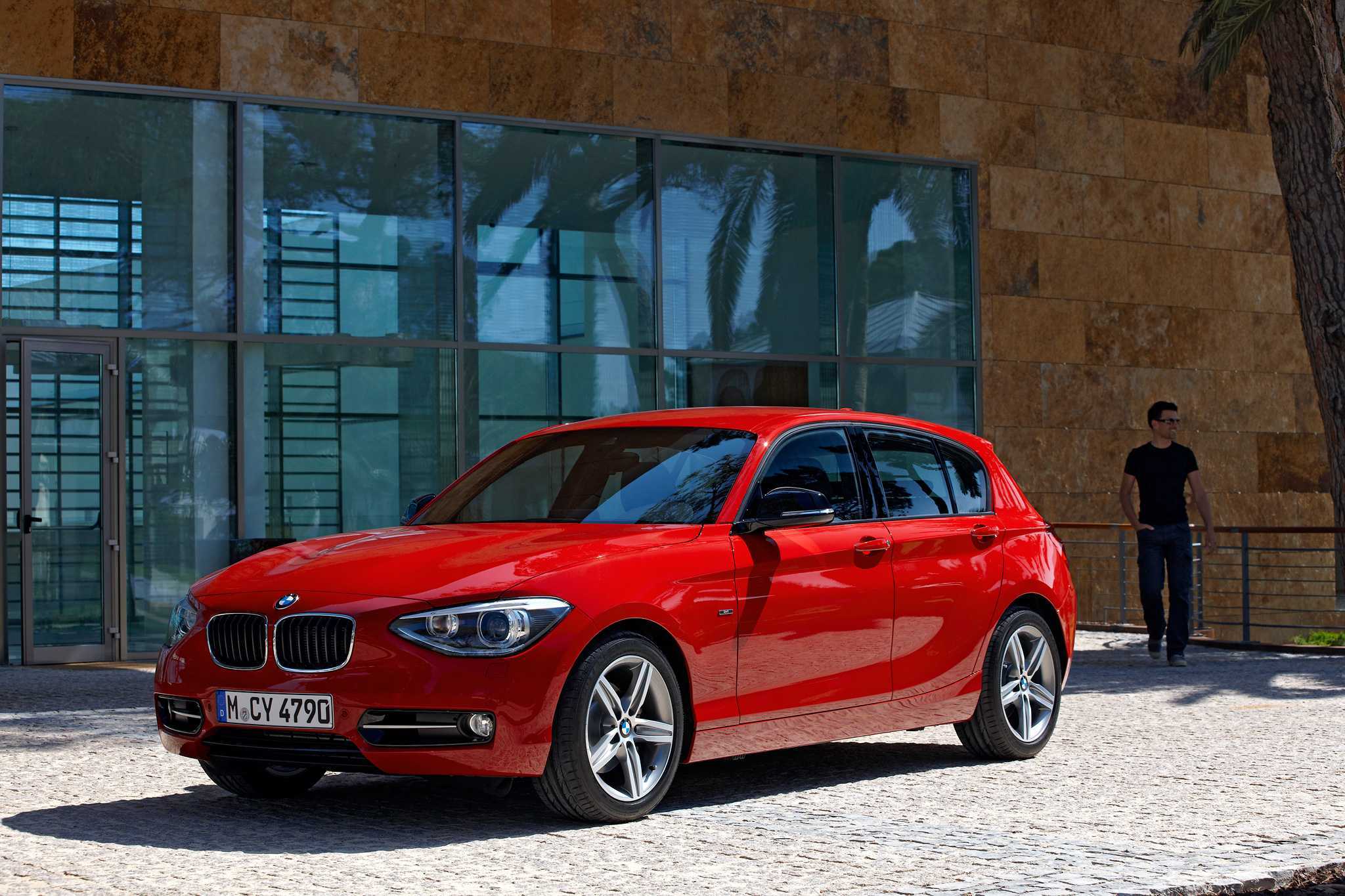 Bmw 1 series (e81) характеристики, двигатели, рестайлинг и комплектации