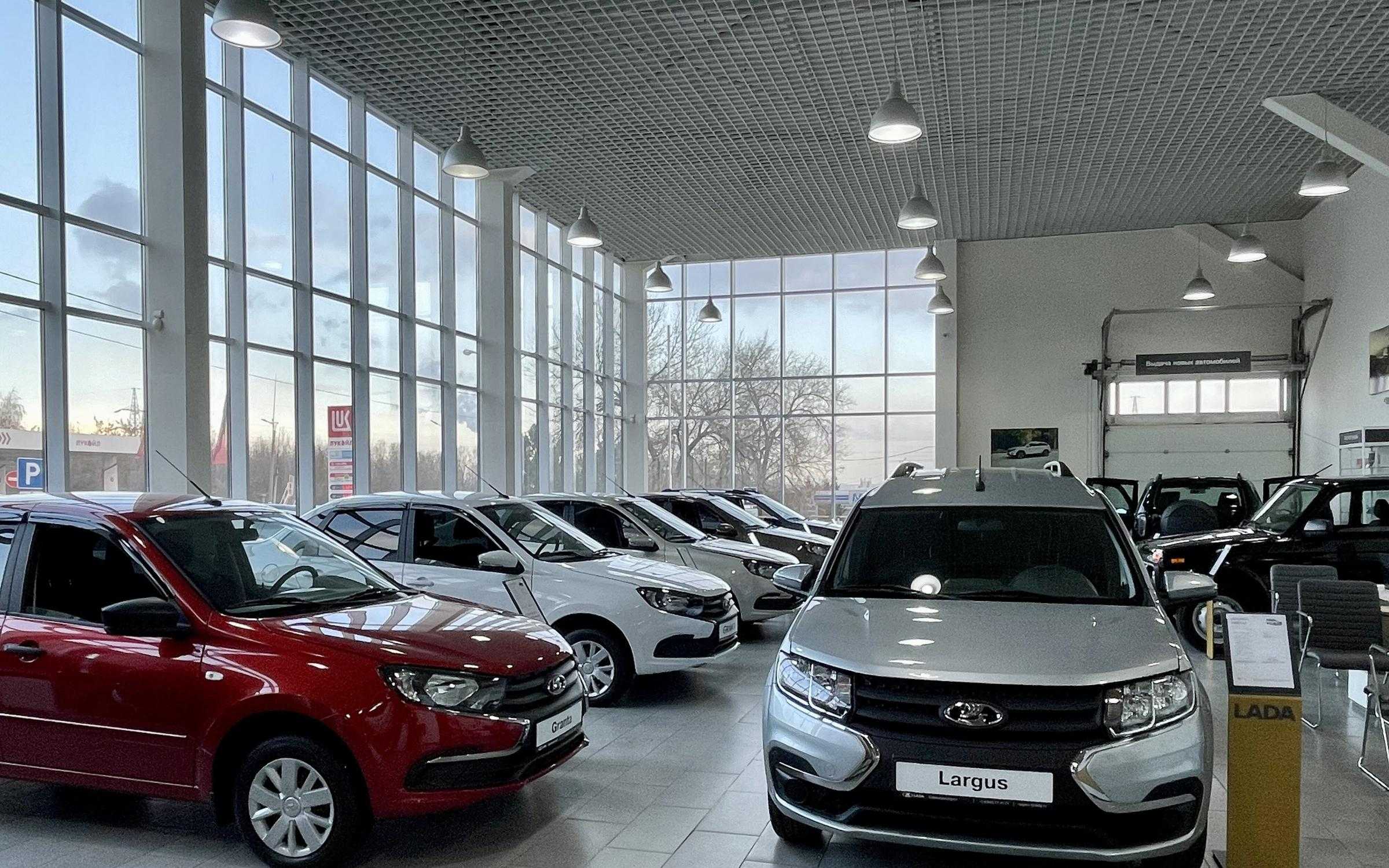 Новый список официальных дилеров LADA Granta в Саранске 2023 Официальные комплектации и цены от производителя автомобиля в автосалонах, фото новой модели