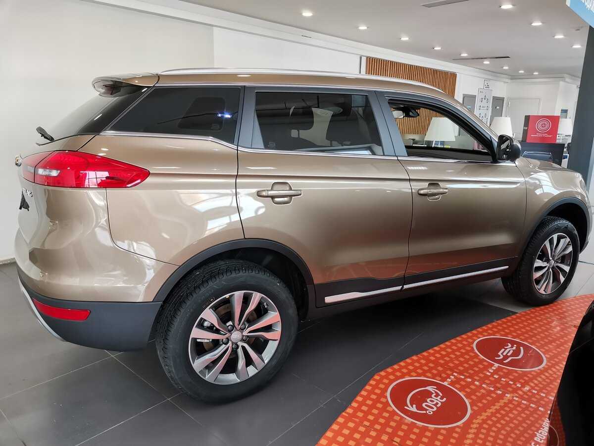 Сравнение geely atlas или geely atlas pro