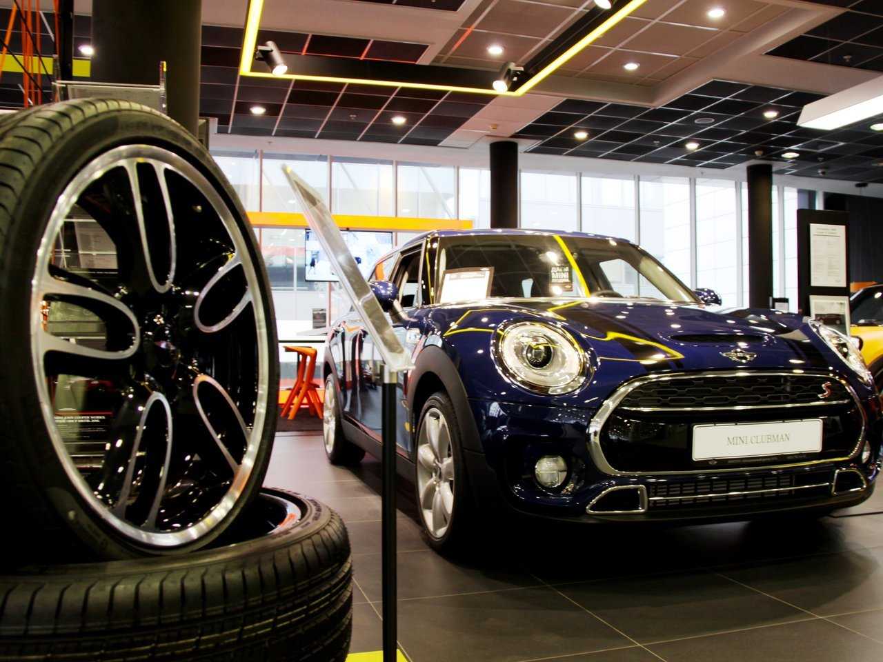 Новая лада x-cross 5 (2023-2024) - старт продаж: комплектации и цены у официальных дилеров