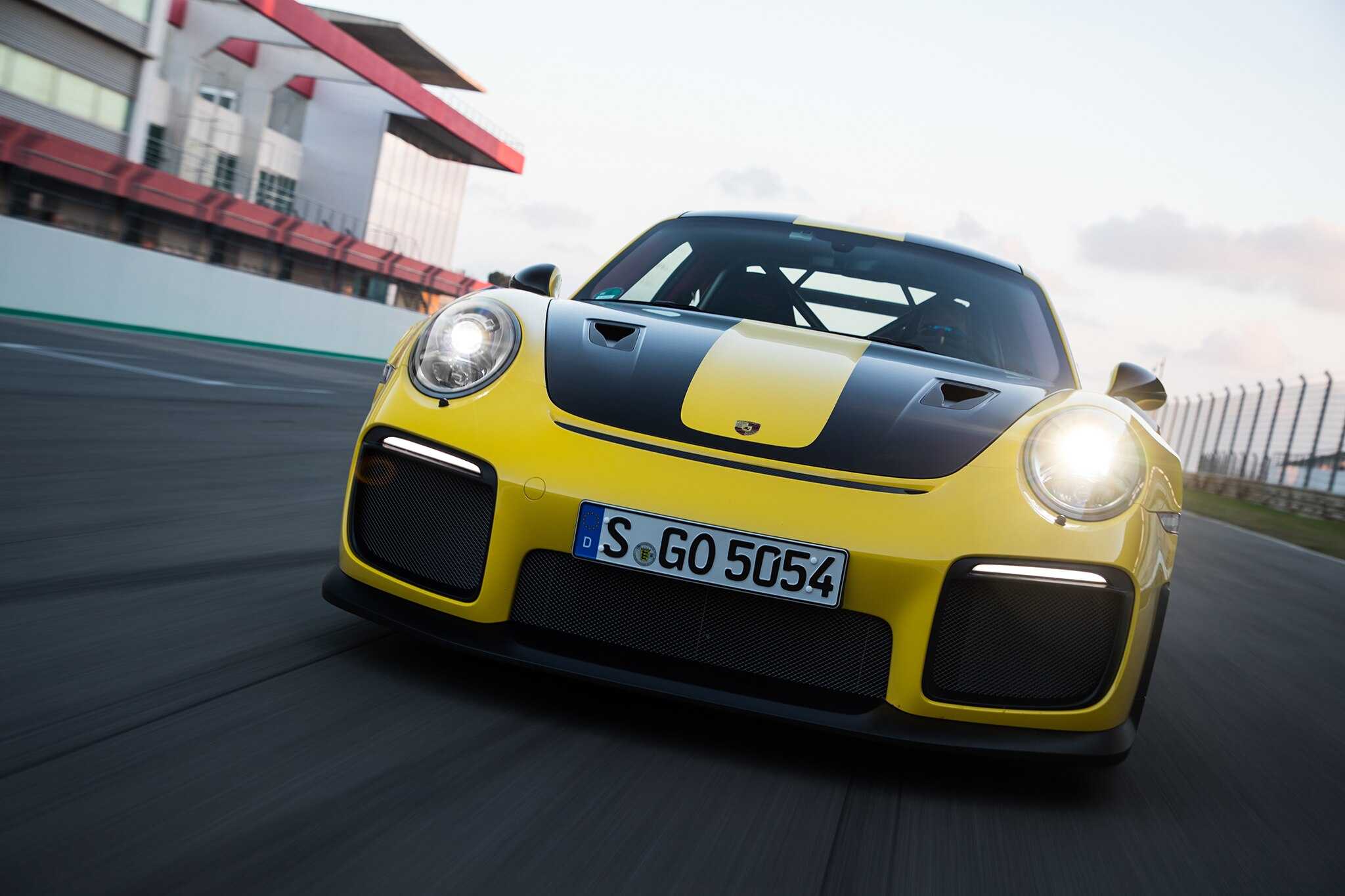 2022 porsche 911 gt2 rs clubsport 25 | caricos