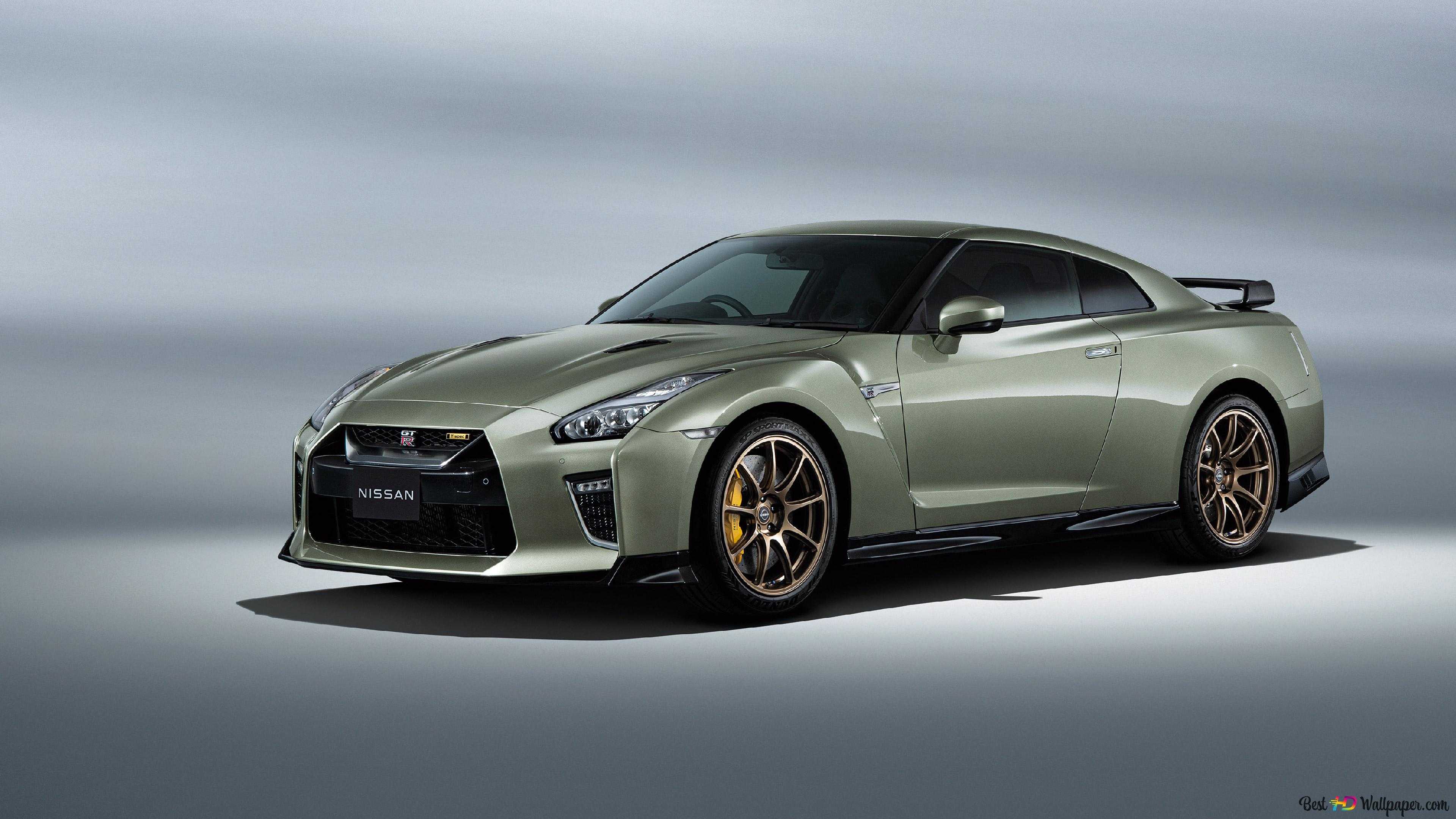 Nissan представил обновленный gt-r с двумя спецверсиями