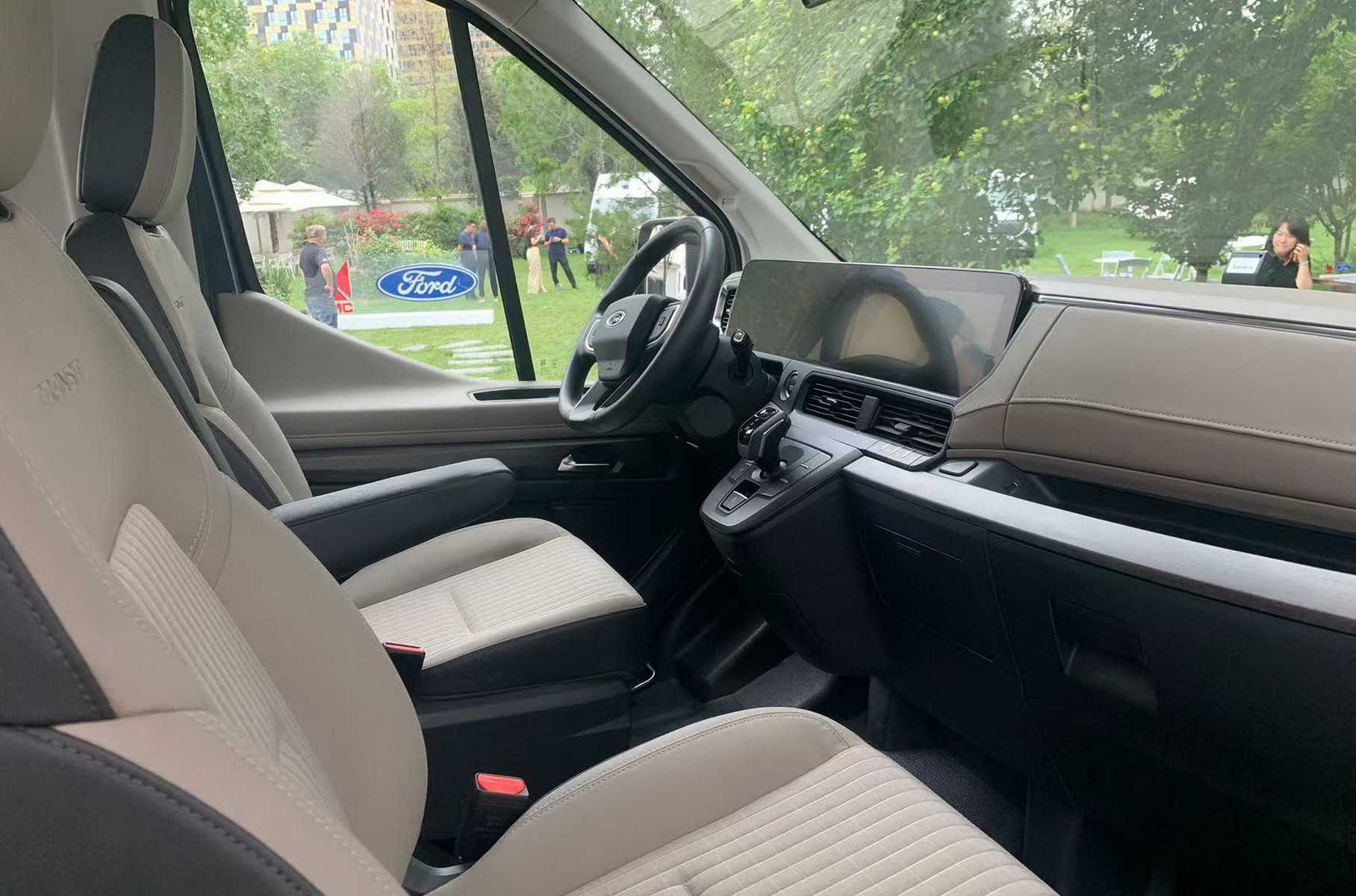 Ford transit 2019