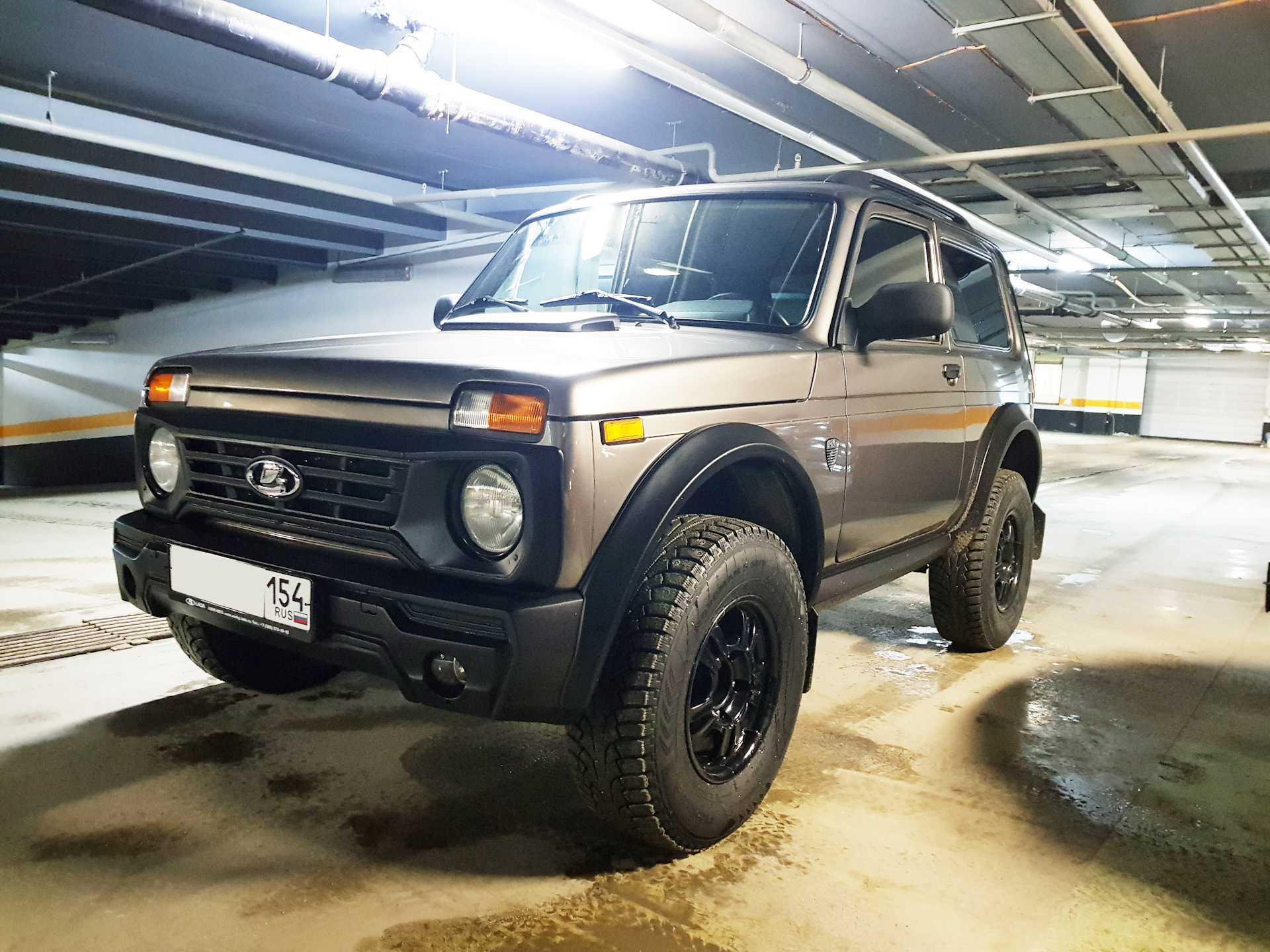 Niva legend bronto. Lada 4x4 Bronto. Нива 4х4 Бронто 2021. Lada Bronto 4х4. Нива Бронто 2021.