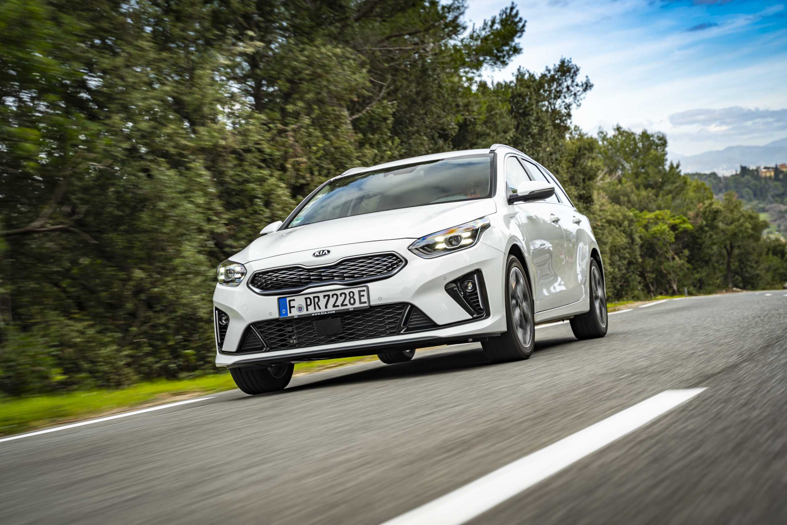 Тест-драйв kia ceed sw 2021, обзор дизайна и характеристик, видео