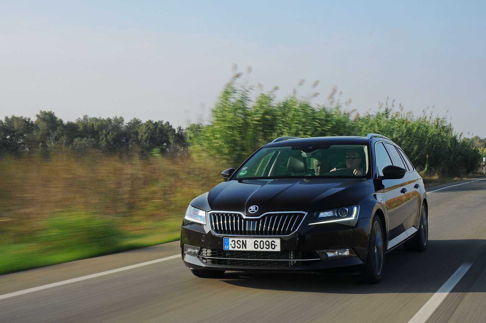 Шкода суперб (skoda superb): описание, развитие поколений, фото