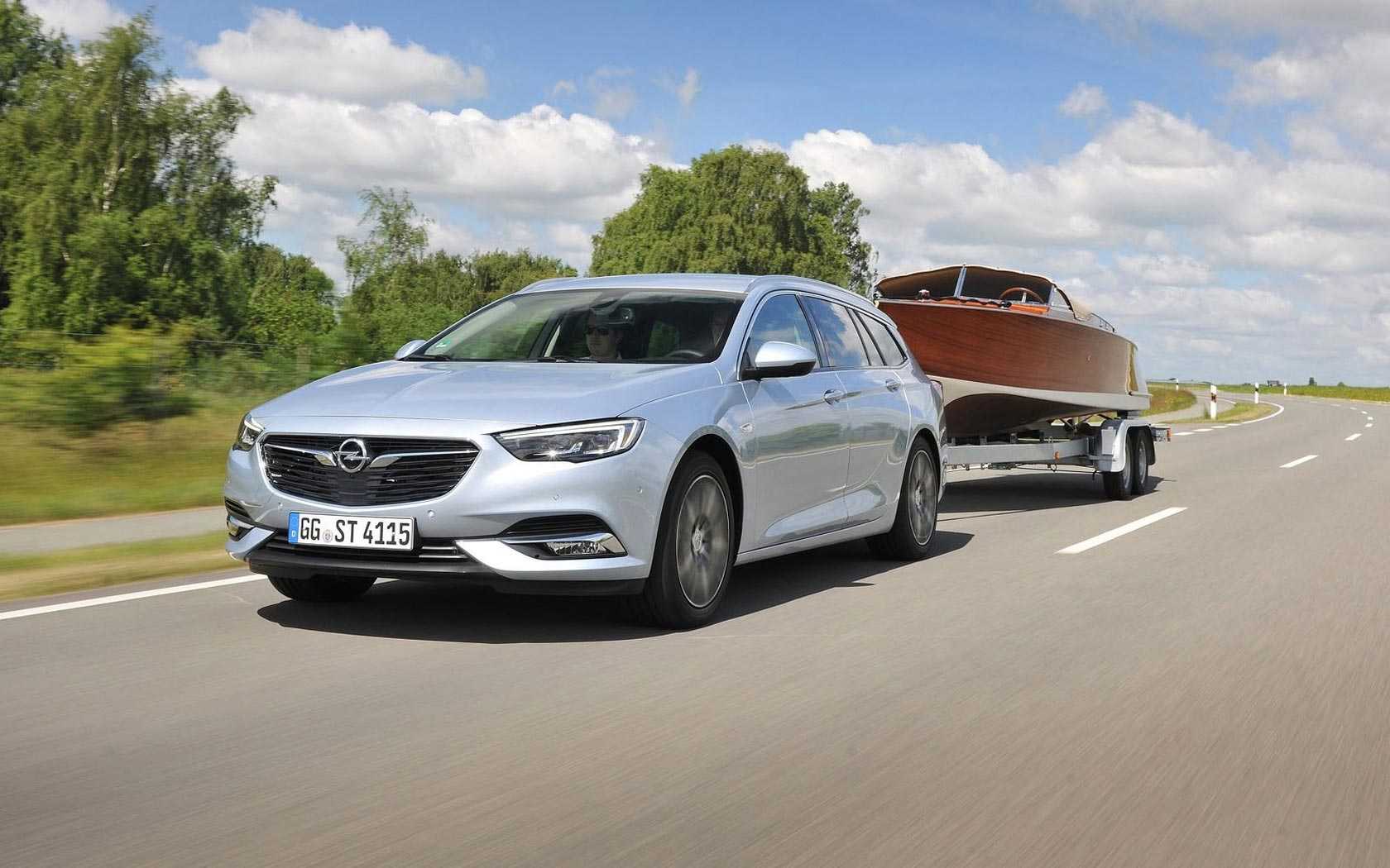 Обзор автомобиля Опель Инсигния 2014-2015 Технические характеристики, фото и цены на Opel Insignia седан, хэтчбек и Insignia универсал после рестайлинга