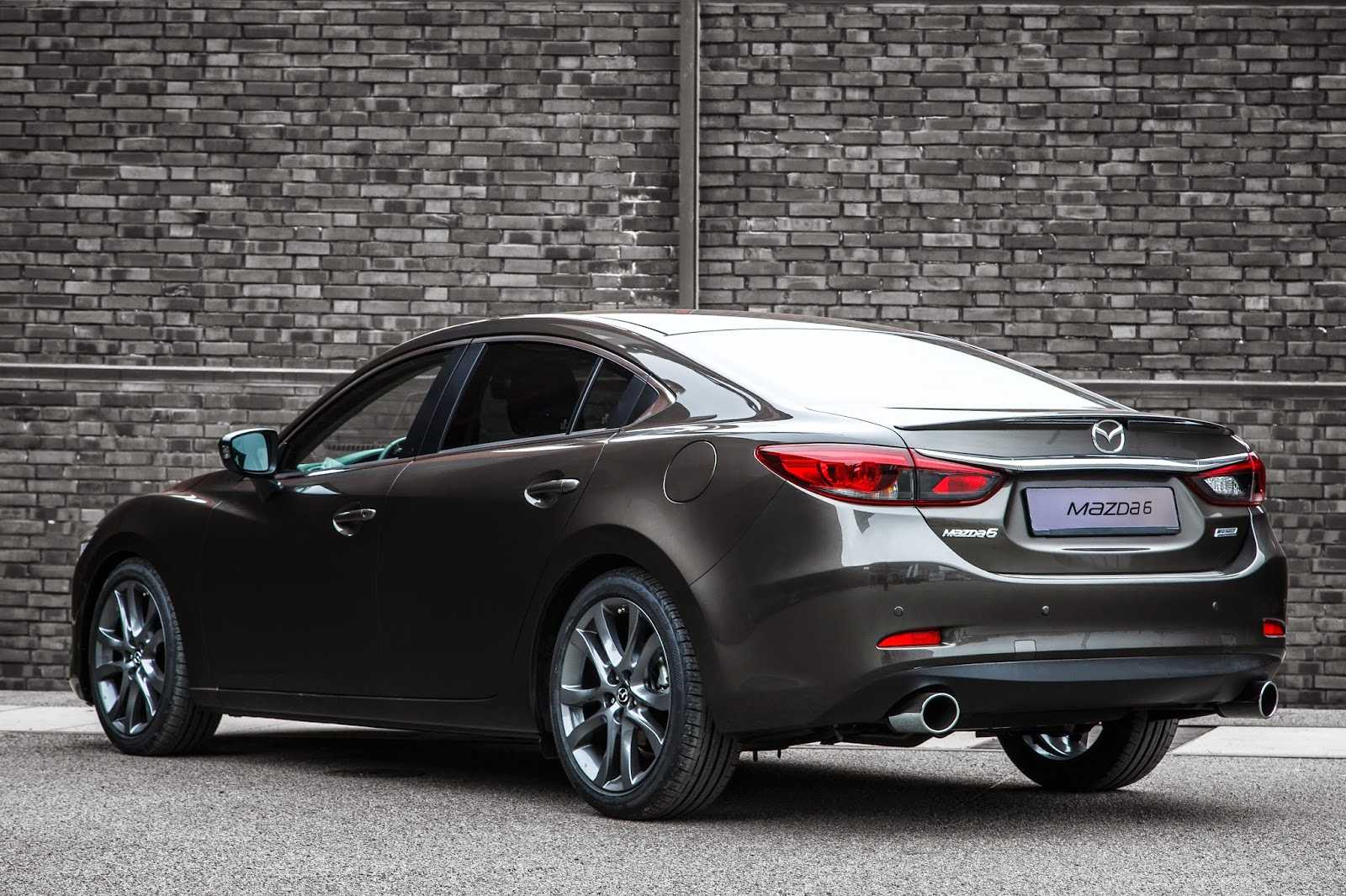 Прежде чем покупать Mazda 6 или любую другую машину, предварительно стоит изучить отзывы владельцев Ниже мы собрали плюсы и минусы Мазда 6 CJ на основе отзывов реальных автовладельцев