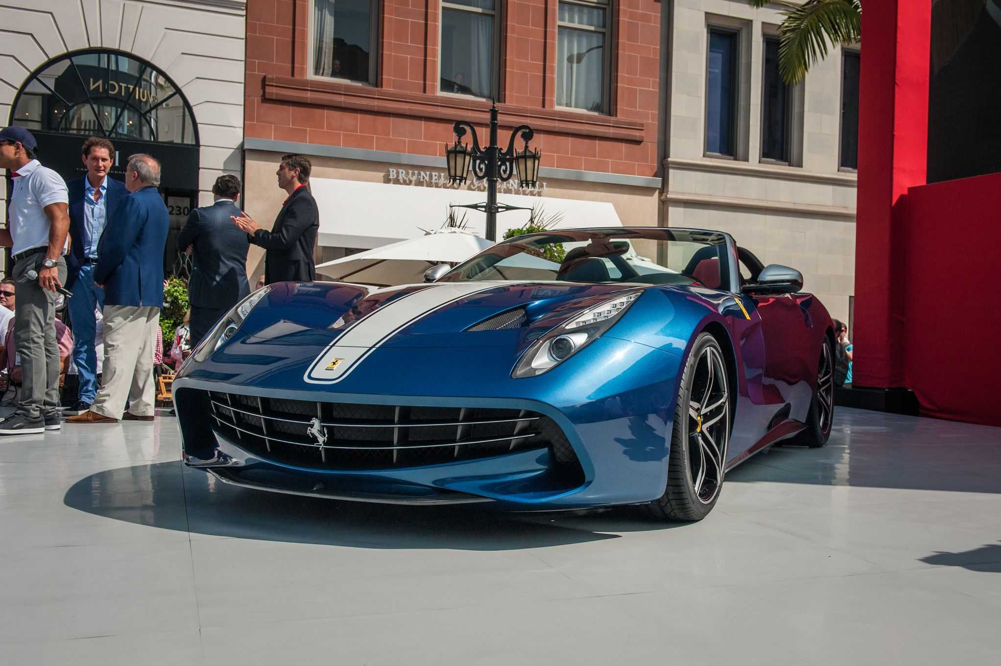 10 лучших моделей ferrari за всю историю