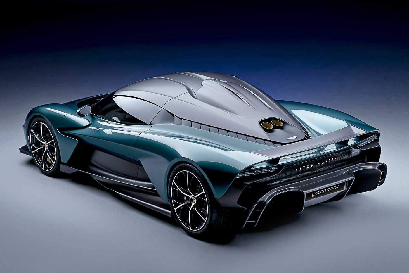 Отменяющий разделение aston martin vantage 2022-2023