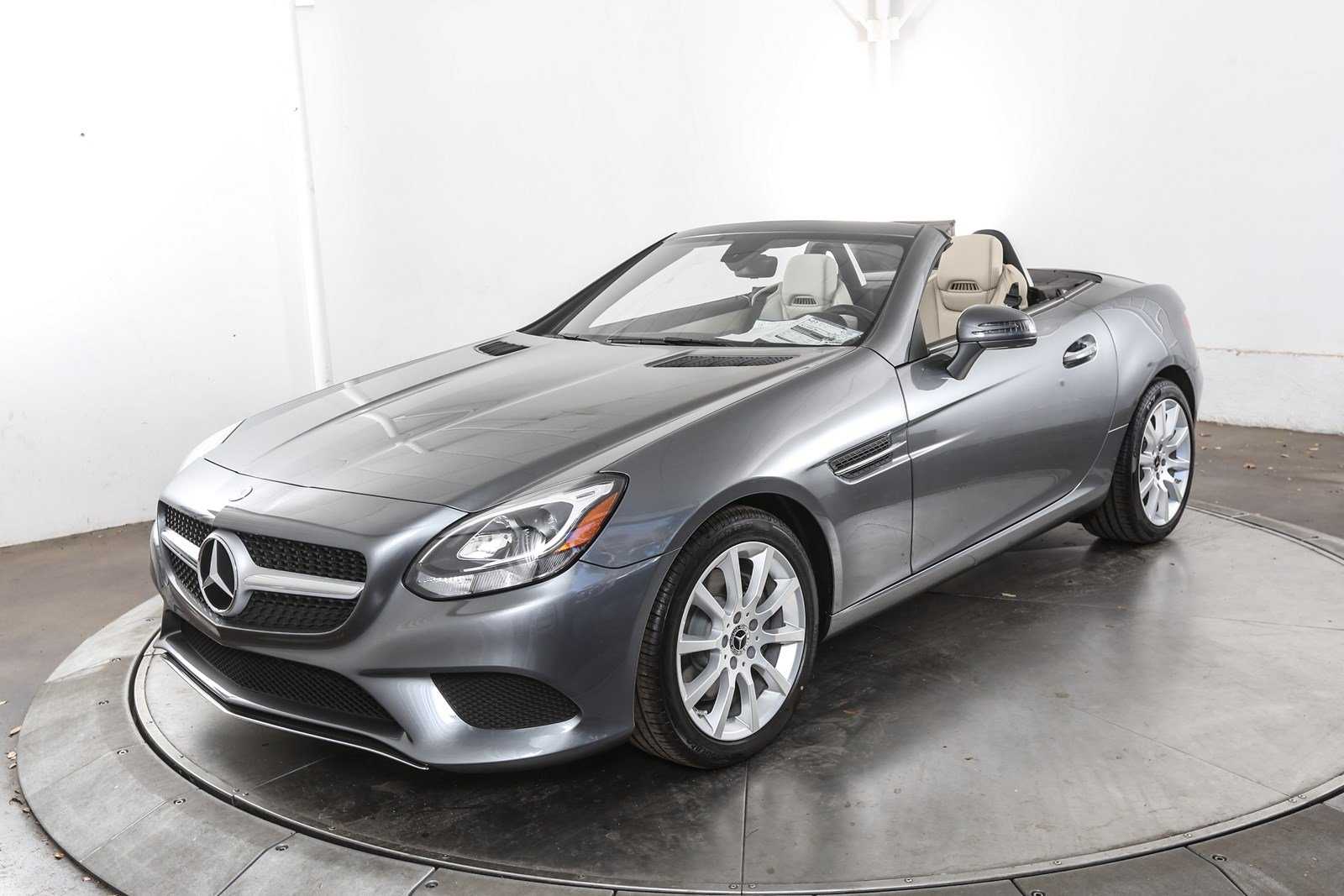 Обновленный компактный родстер от mercedes-benz получил имя slc