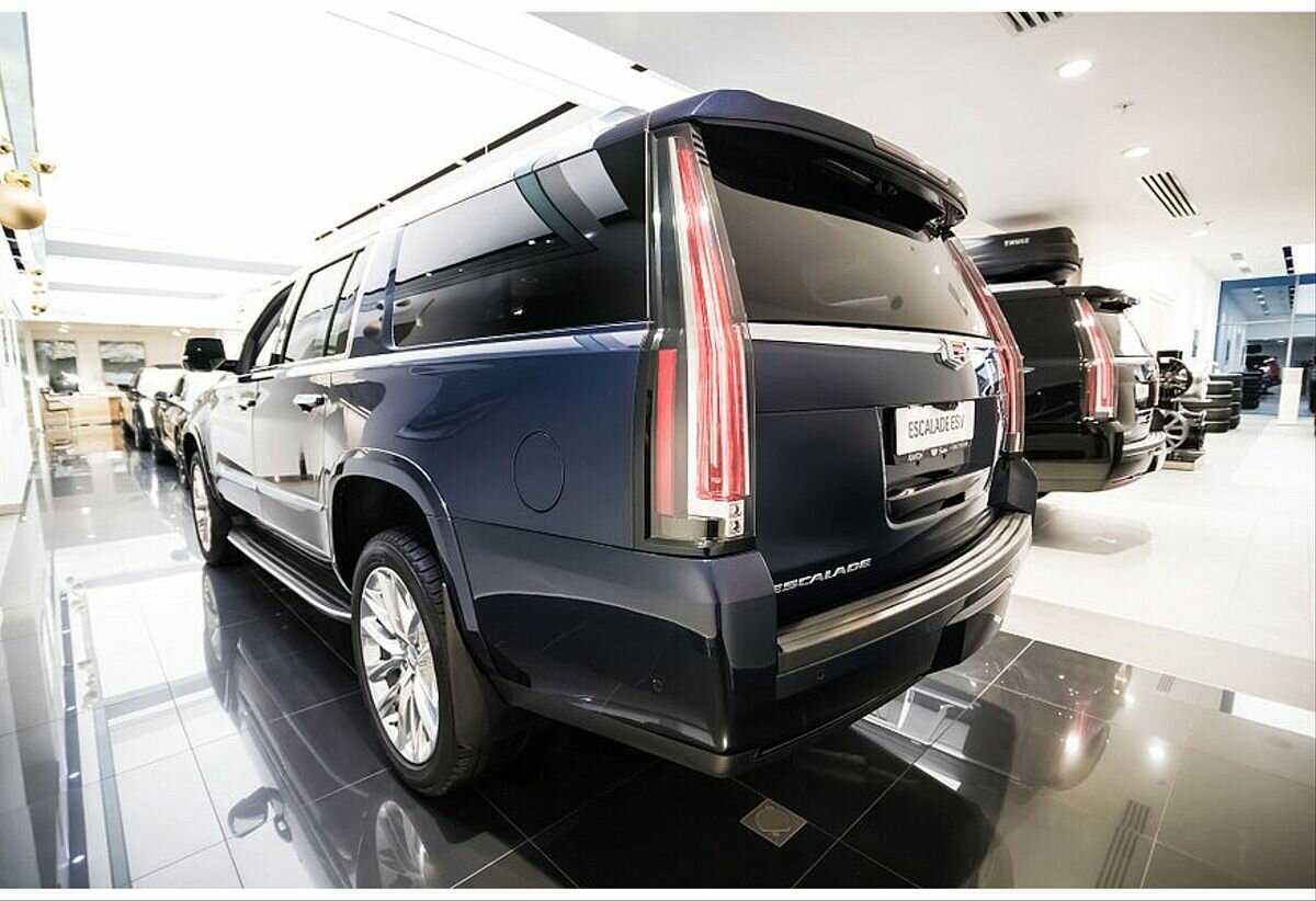 Опубликованы рендеры нового минивэна cadillac escalade