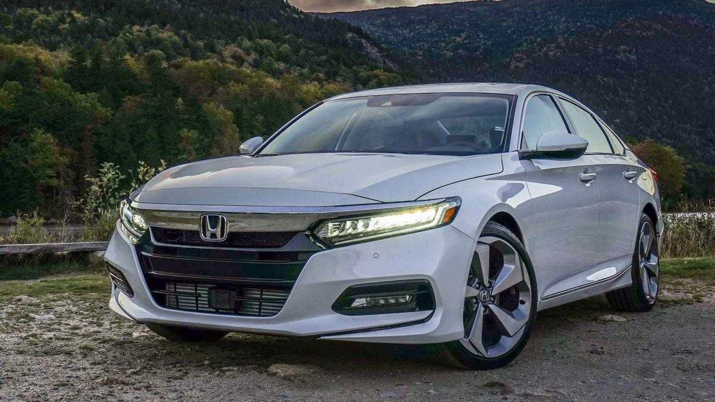 Honda представила седан accord нового поколения