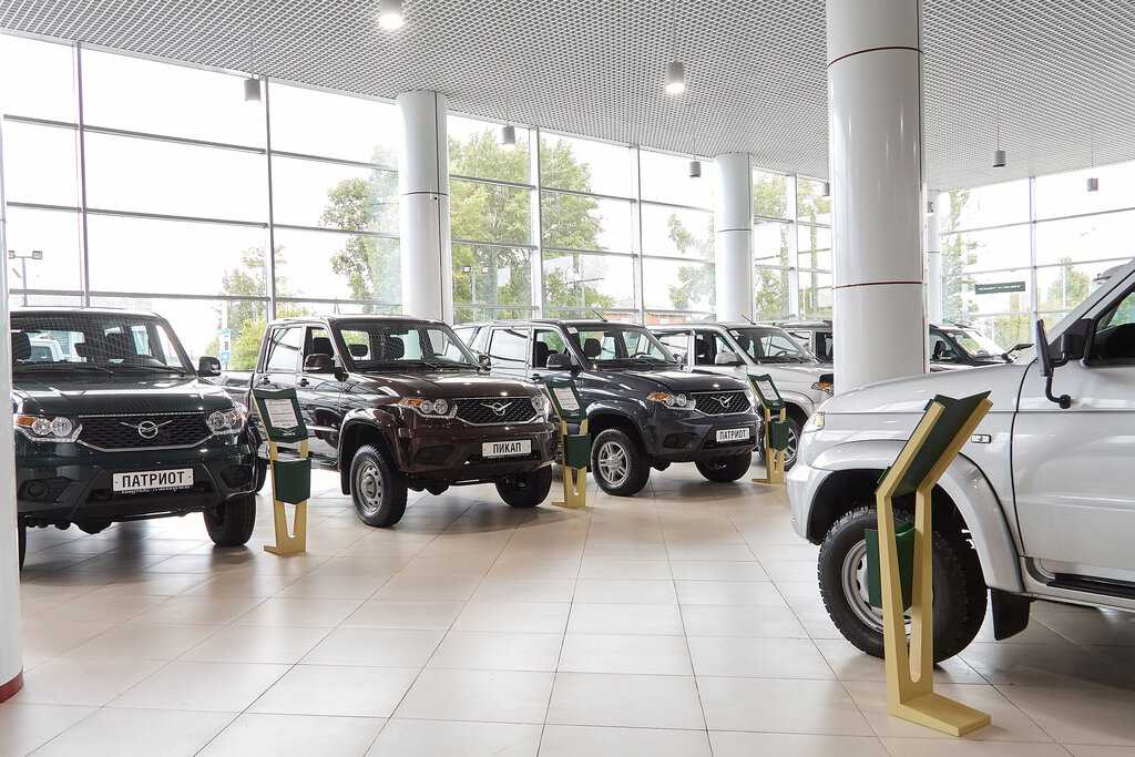 Новый список официальных дилеров УАЗ Патриот в Оренбурге: 2023 Официальные комплектации и цены от производителя автомобиля в автосалонах, фото новой модели