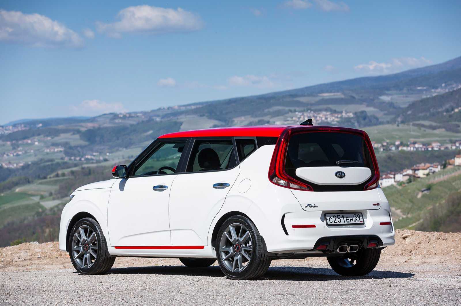 Самый компактный корейский кроссовер. плюсы и минусы kia soul ii с пробегом