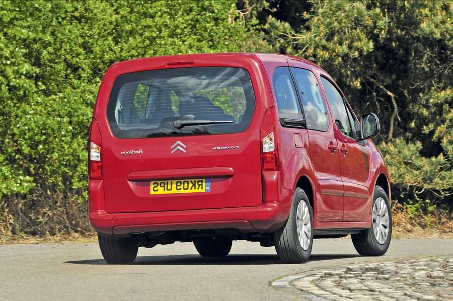 Какой автомобиль лучше: fiat doblo или peugeot partner