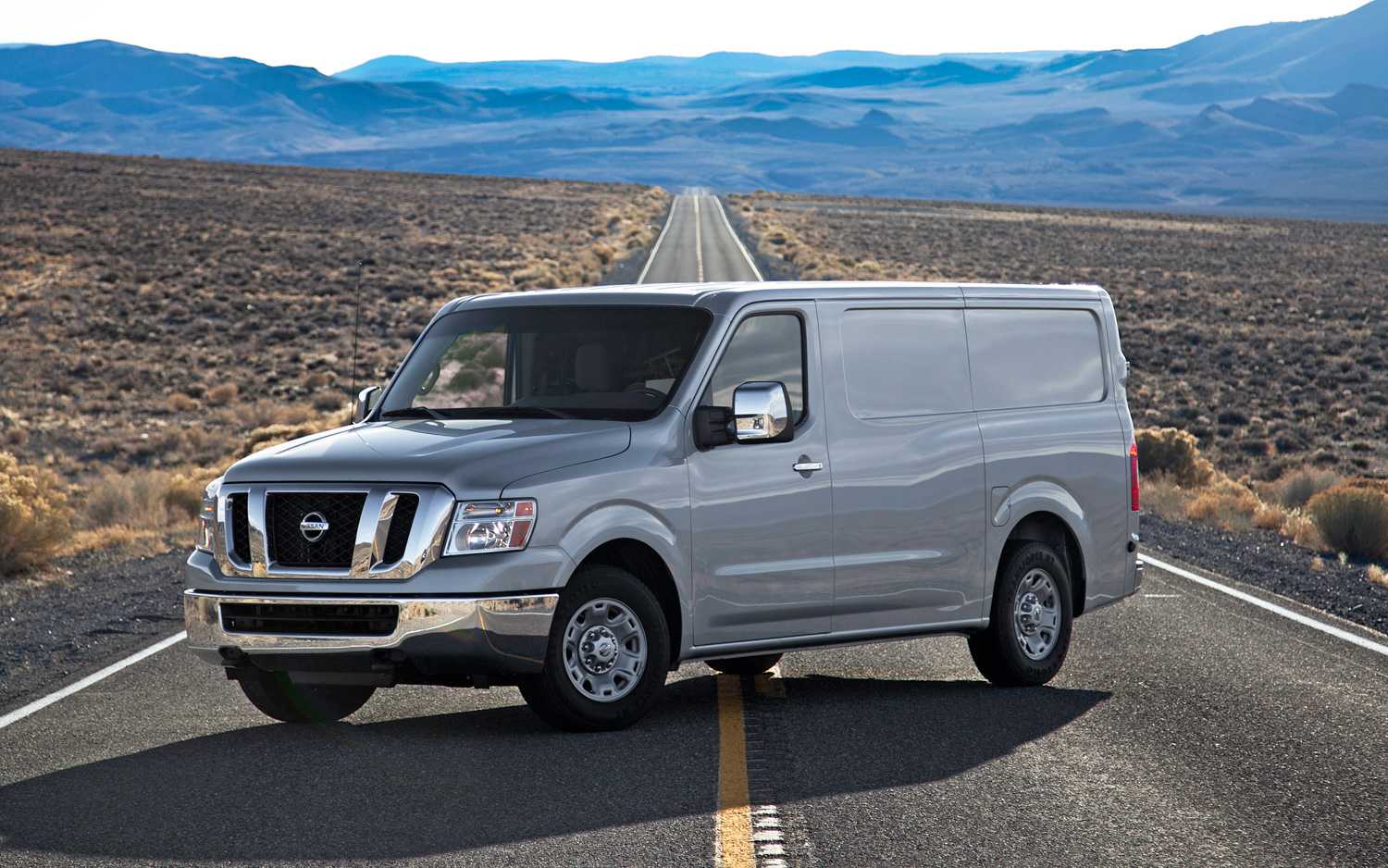 2021 nissan nv
