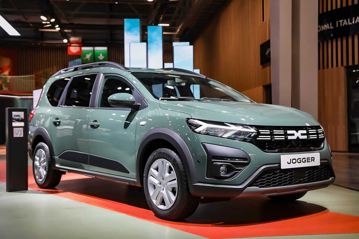 Обзор семиместного универсала Dacia Jogger 2023 года Цена модели, фото в новом кузове, технические характеристики Дачиа Джоггер