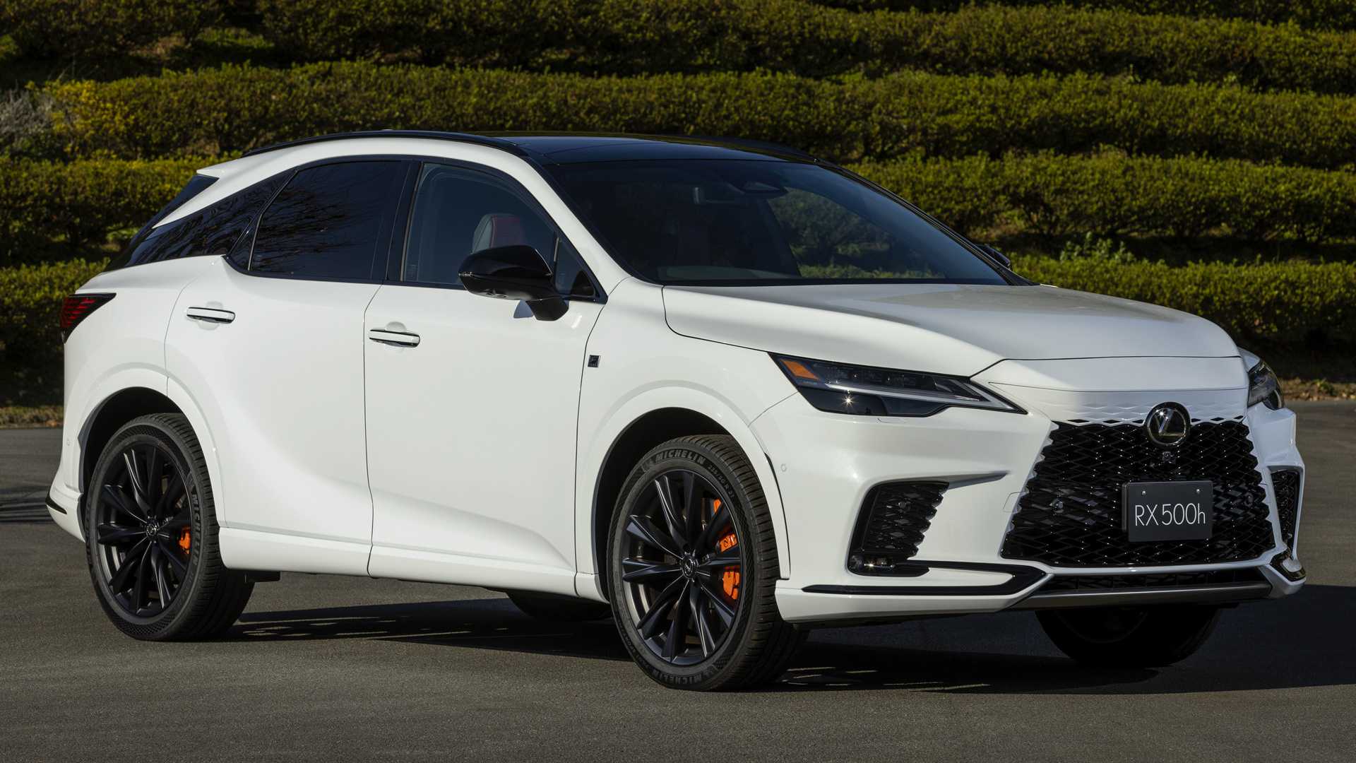 Компания lexus представила кроссовер lexus rx пятого поколения 1 июня 2022 года