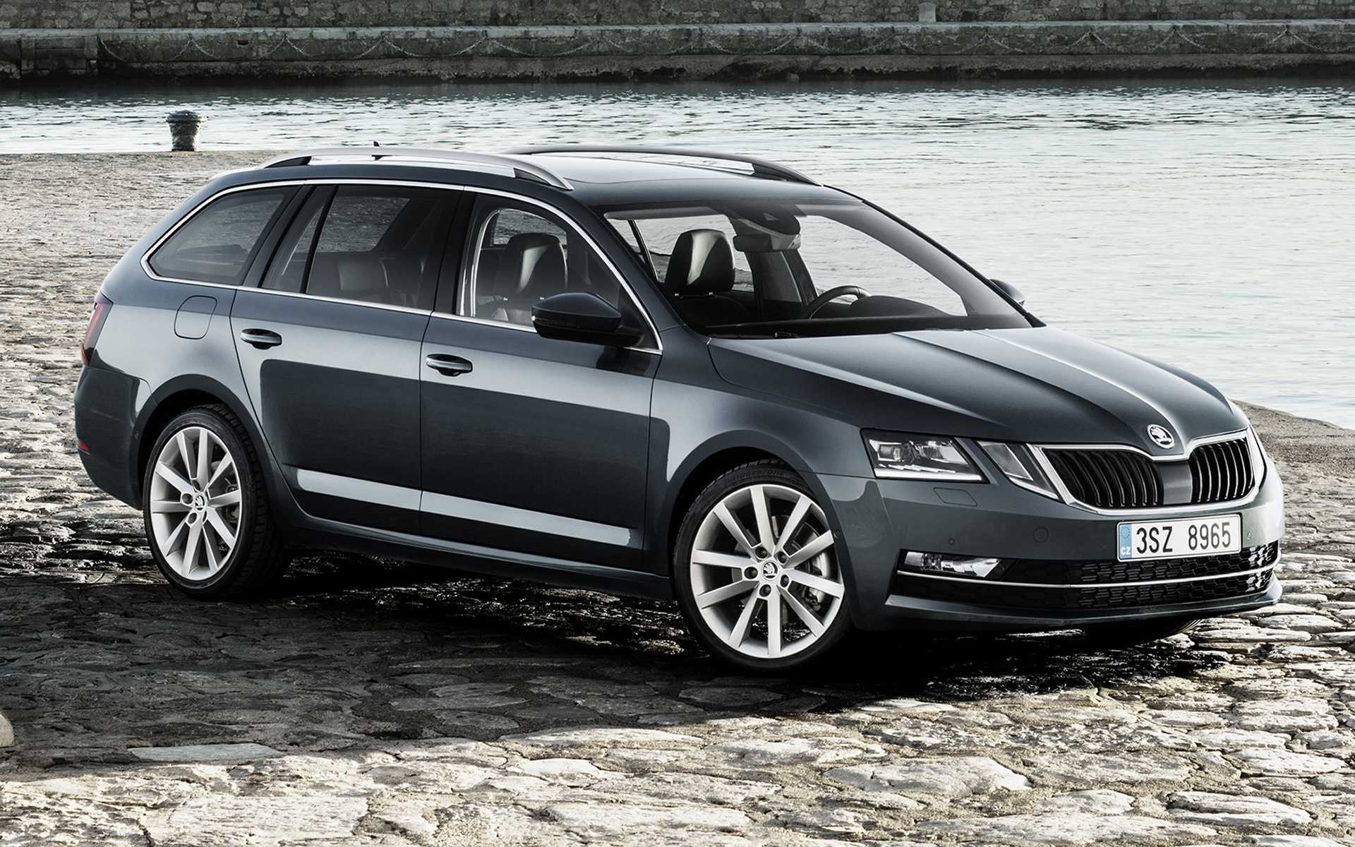 Технические характеристики skoda octavia a7 - расход топлива, двигатели, объем багажника, размеры кузова