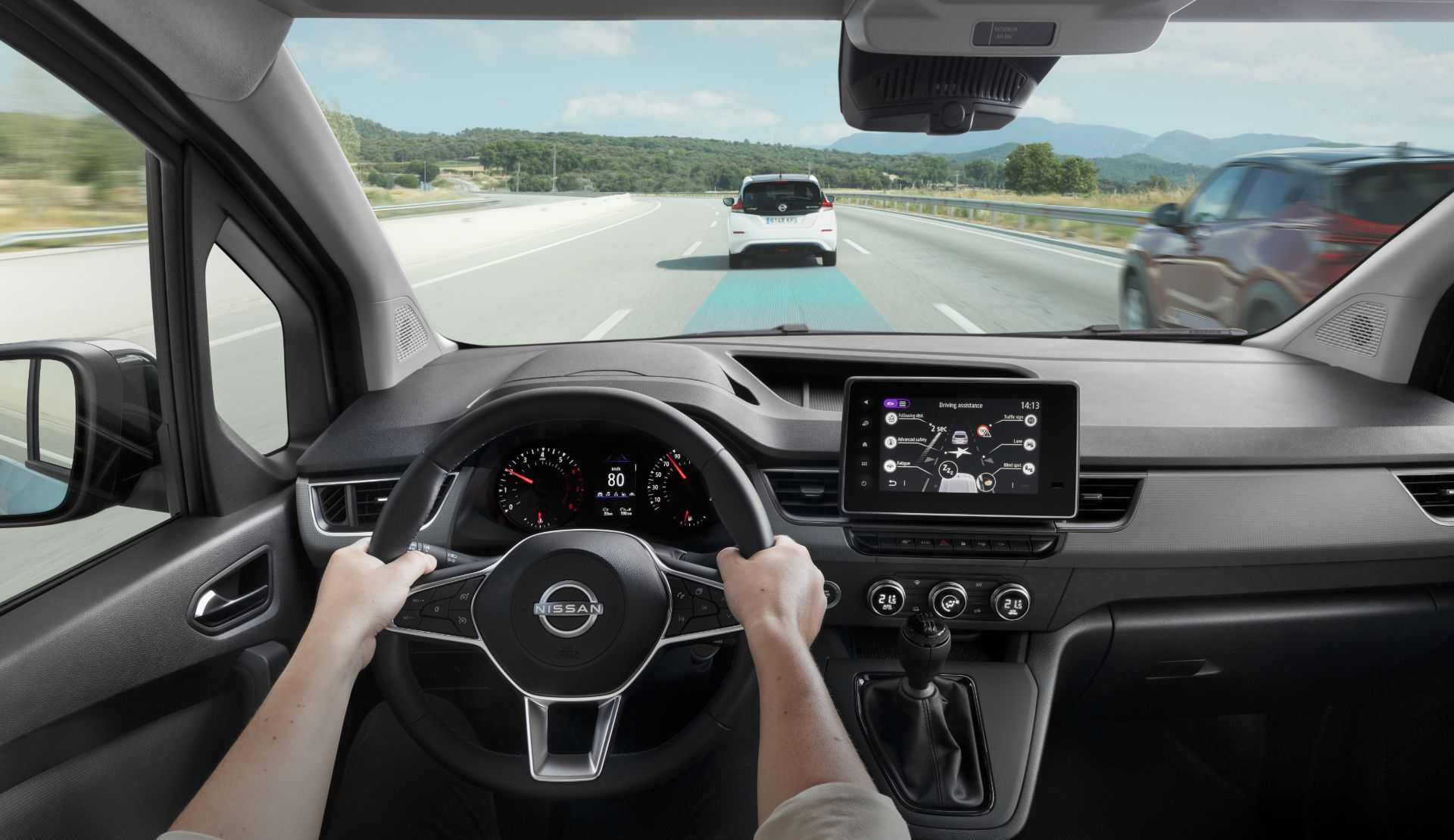 Nissan отказался от собственного семейства nv200 в пользу копии renault