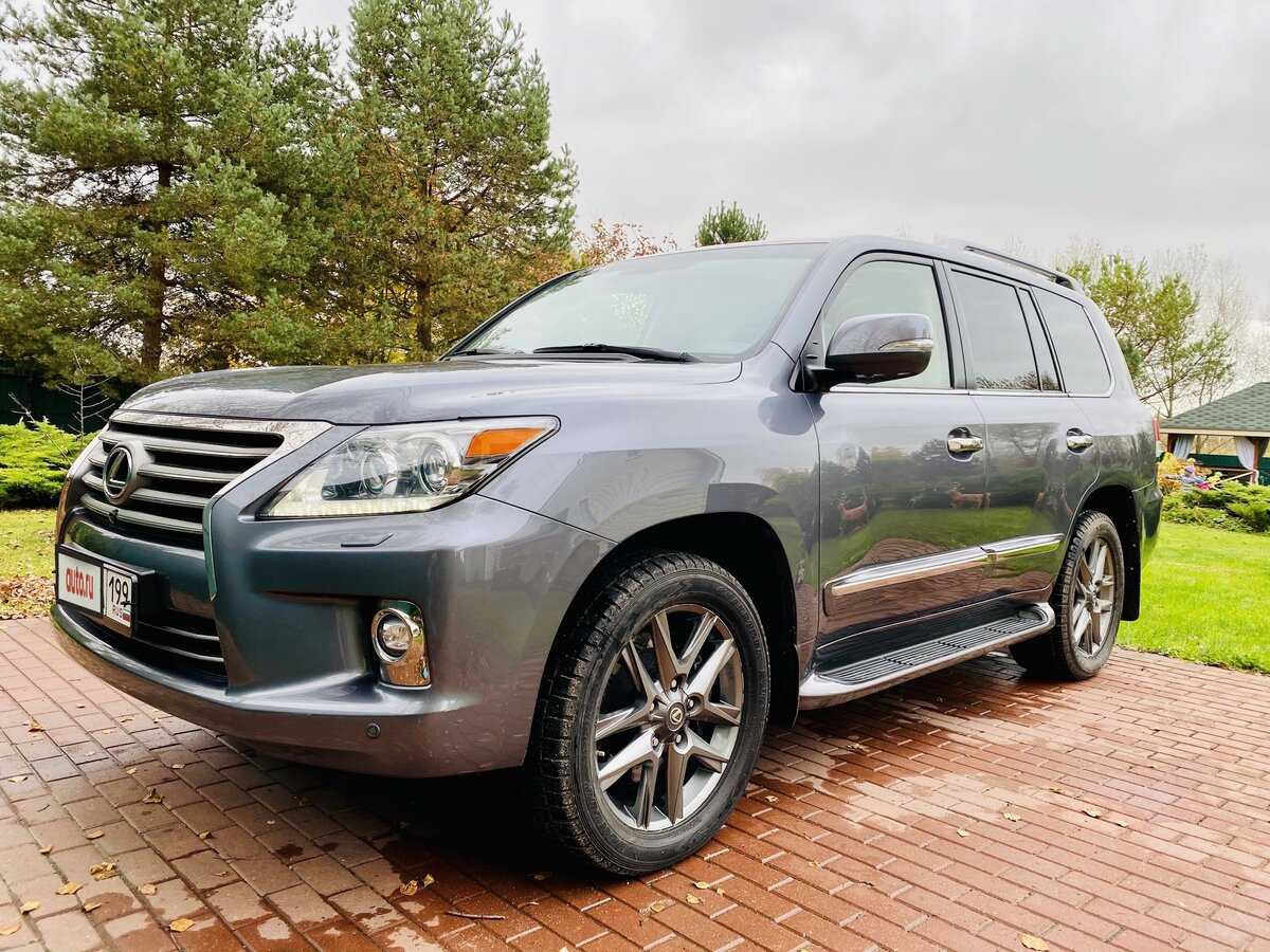 Toyota land cruiser 300