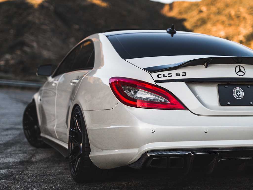 Mercedes CLS 63 AMG White