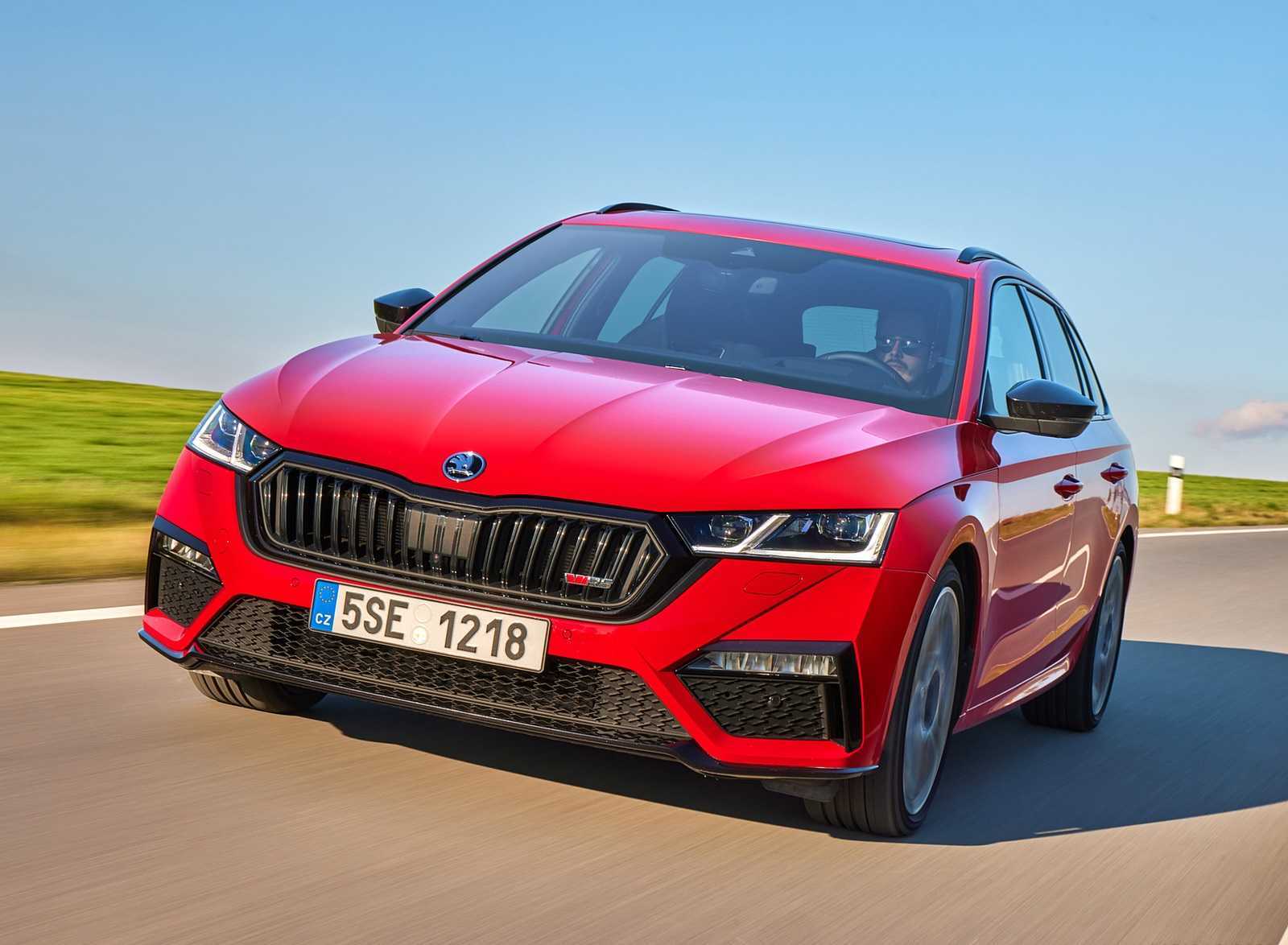 Skoda Octavia RS: комплектации и цены официальные, фото в новом кузове, модификации и оборудование автомобиля