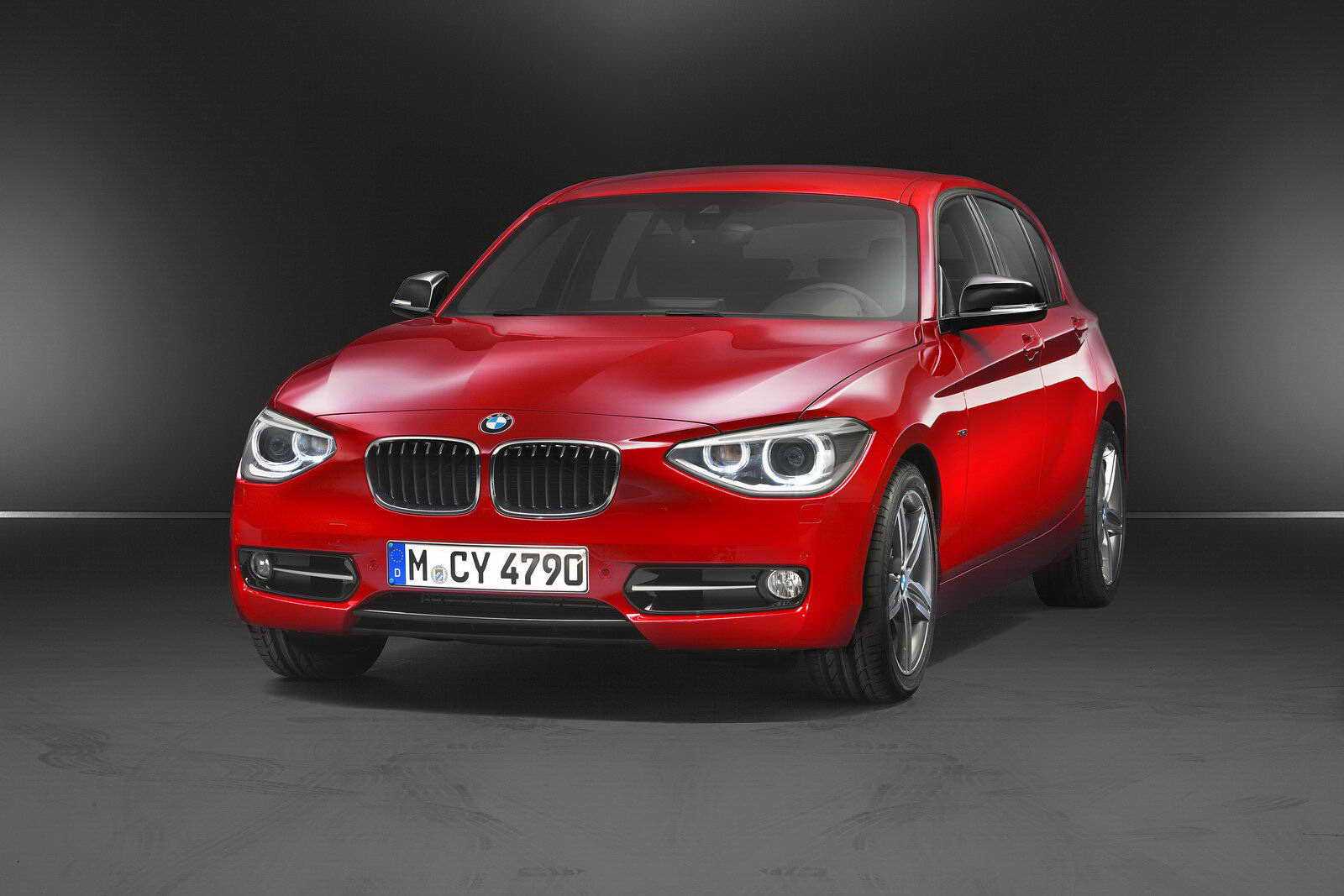 Bmw 1 series (f20) характеристики, двигатели, рестайлинг и комплектации