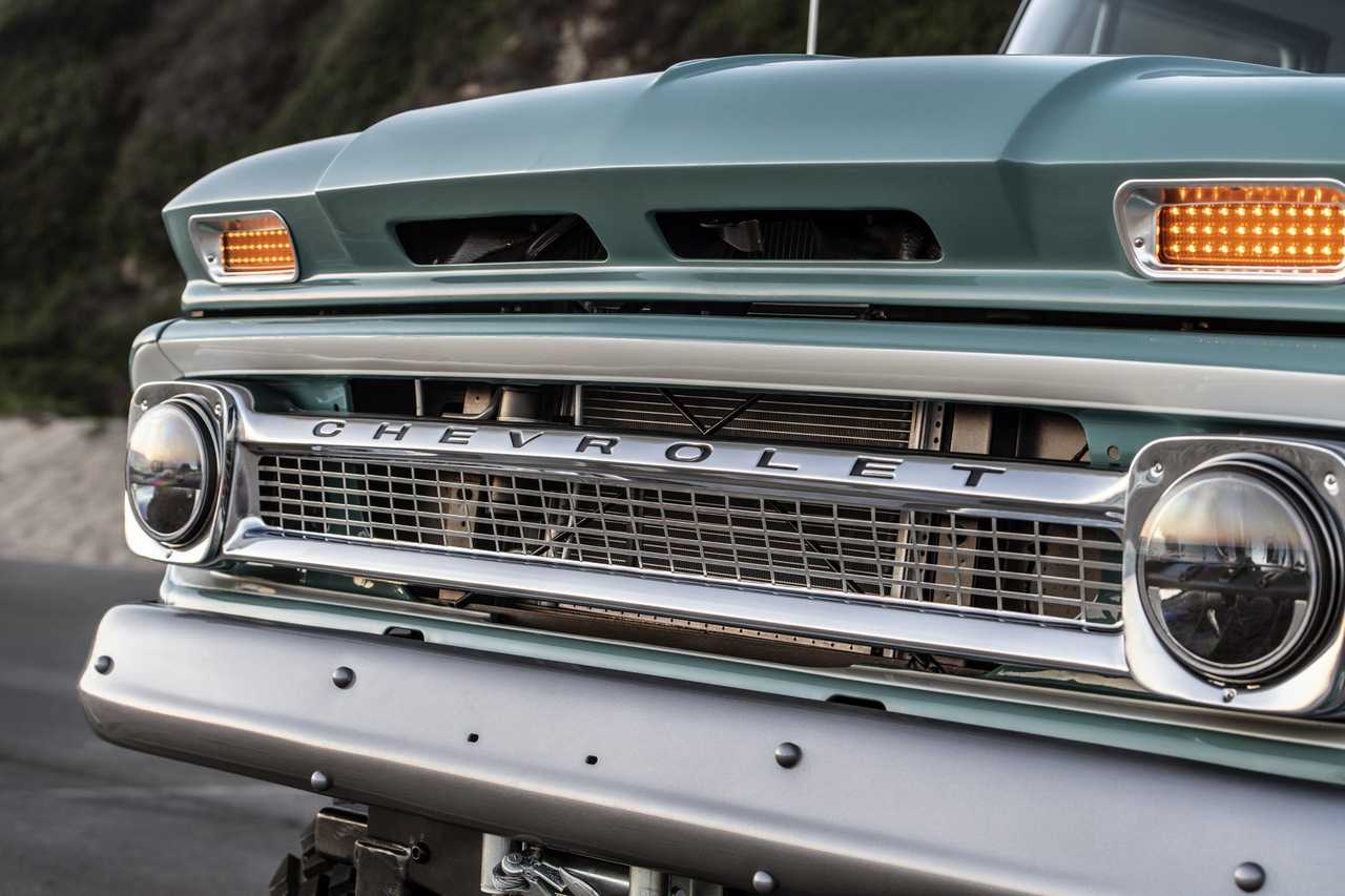 Ателье Rtech Fabrications представило рестомод на базе пикапа Chevrolet Crew Cab образца 1966 года, получивший название Ponderosa В качестве платформы