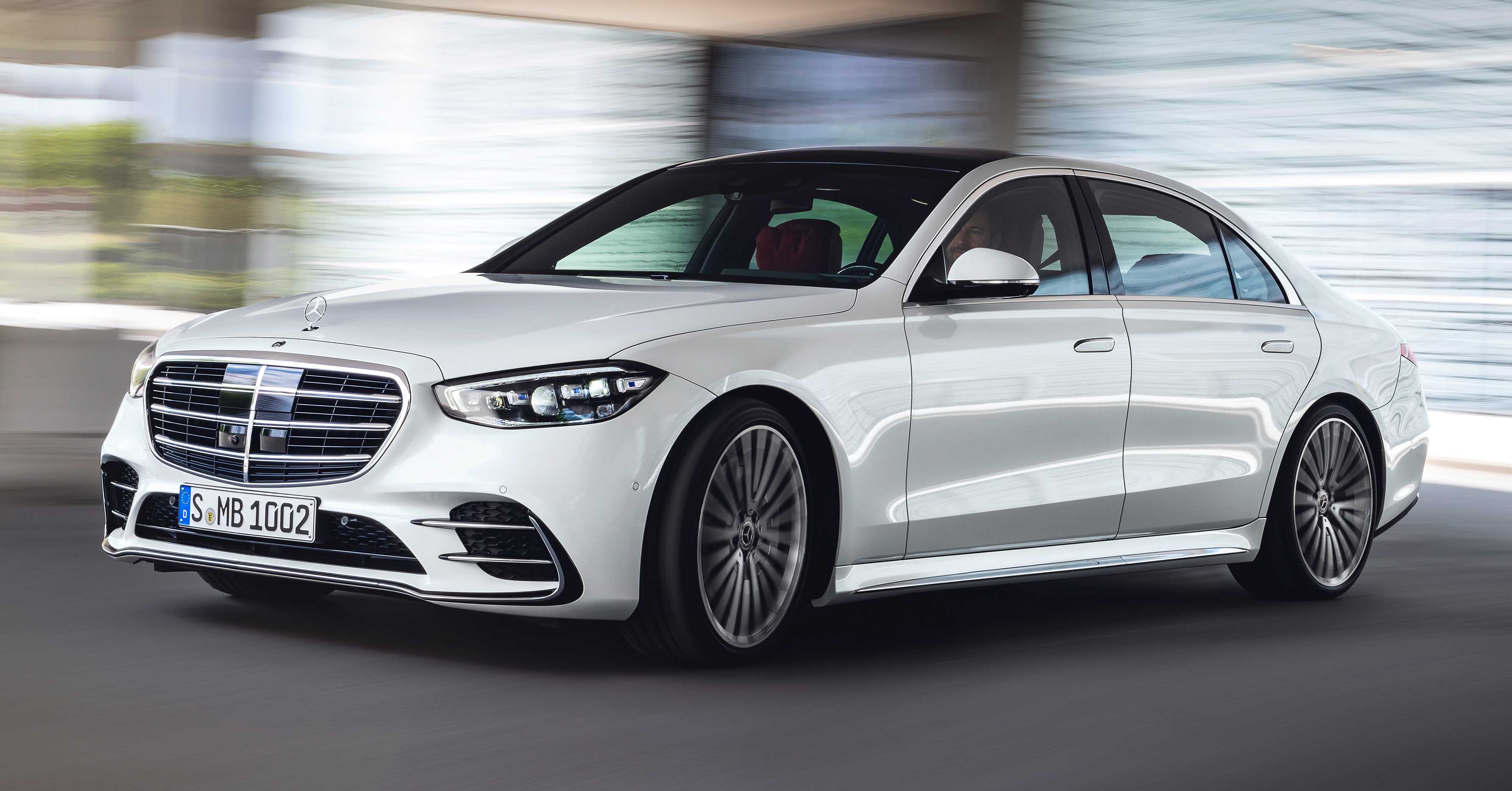 Гибридный mercedes-amg c 63 оказался на центнер тяжелее s-класса
