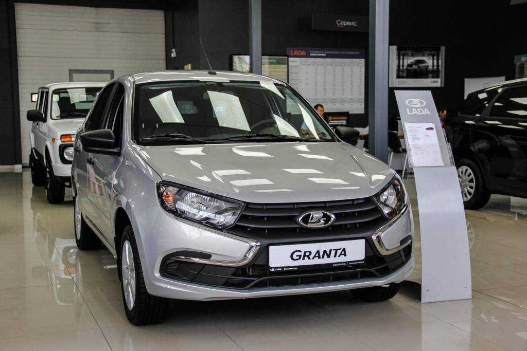 Новый список официальных дилеров LADA Granta в Белгороде: 2023 Официальные комплектации и цены от производителя автомобиля в автосалонах, фото новой модели