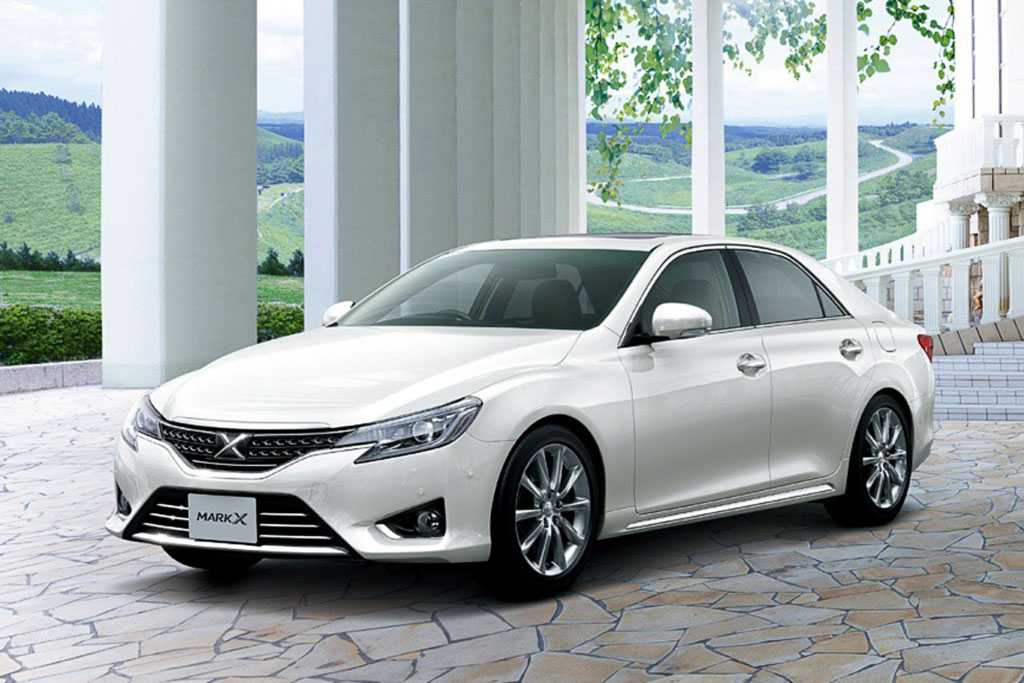 Осенью 2016-го В Японии состоялась презентация обновленного седана Toyota Mark X 2017 модельного года Модель получила измененное оформление экстерьера и