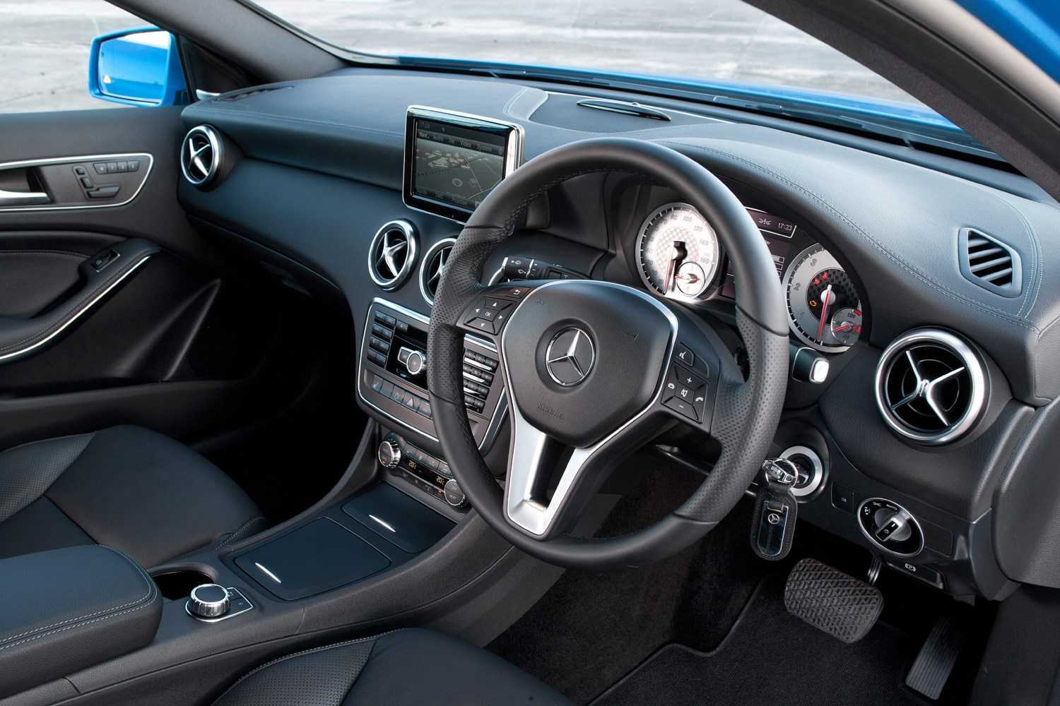 Состоялось обновление хэтчбека mercedes-benz a-class