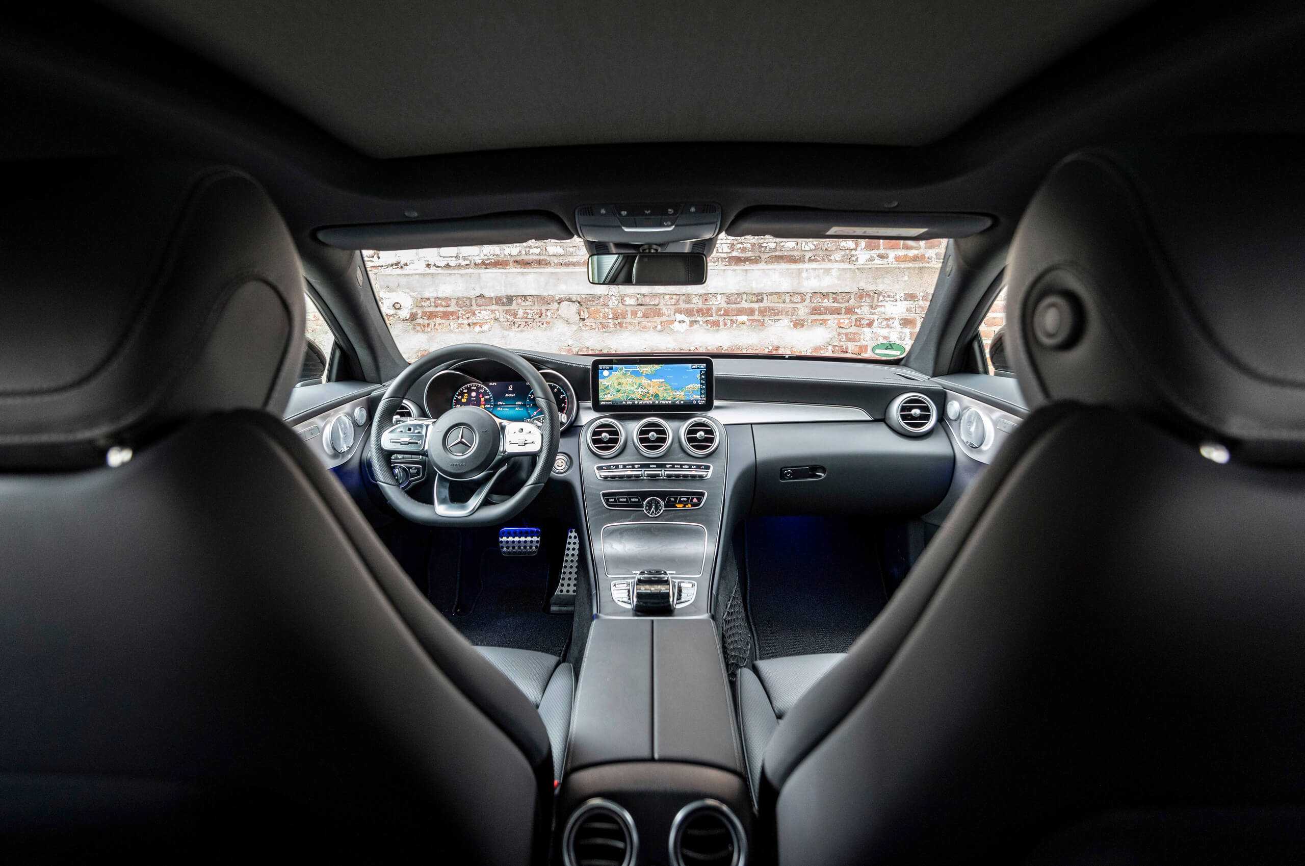 Mercedes-benz c-class - характеристики, комплектации, фото, видео