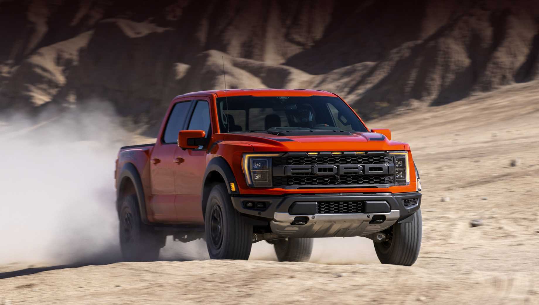 Электрический пикап ford f-150 2023 года показался на фото