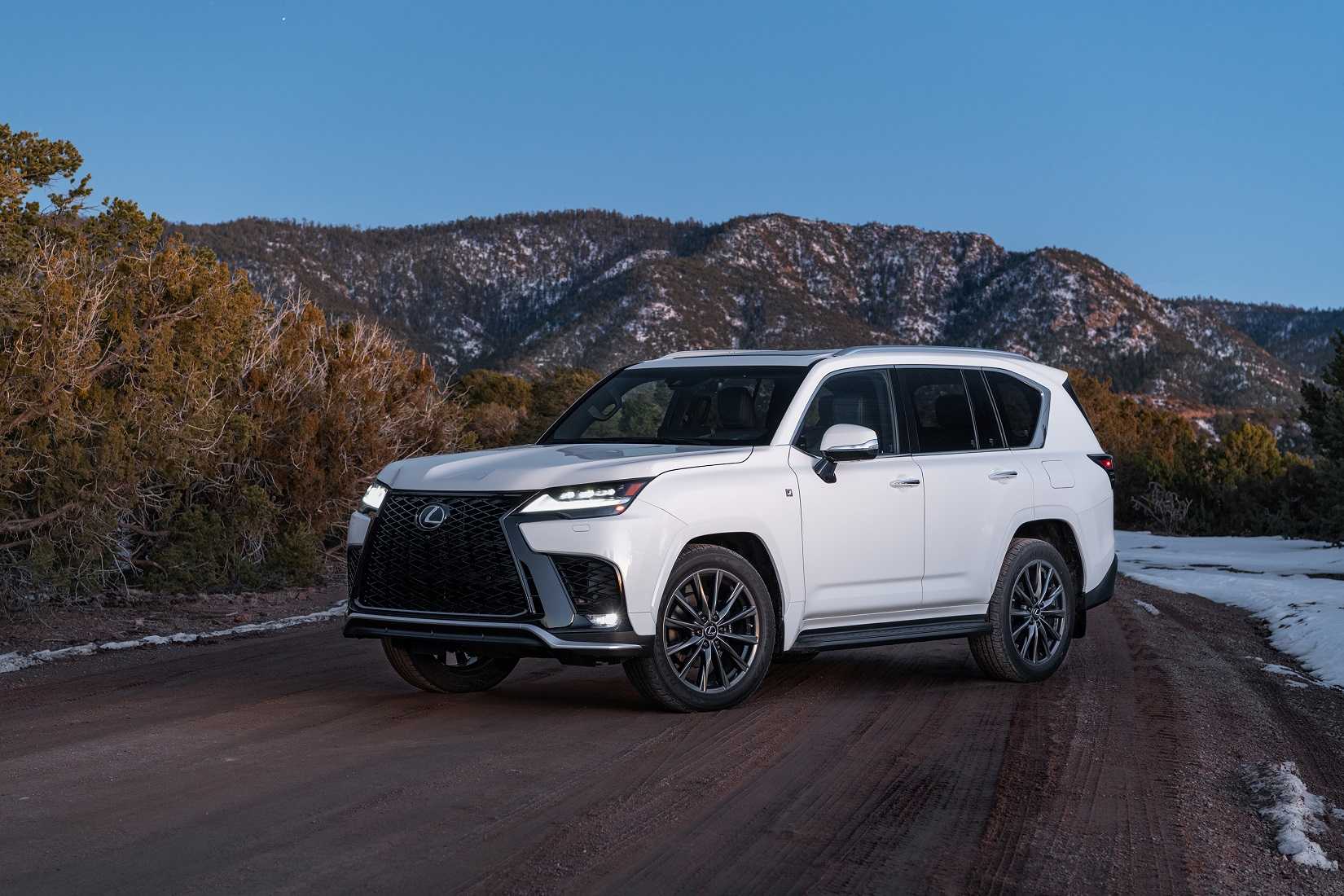 Lexus lx 600 ultra luxury 2022 года: семьям следует быть осторожными: тест-драйв - автопортал 100.ks.ua
