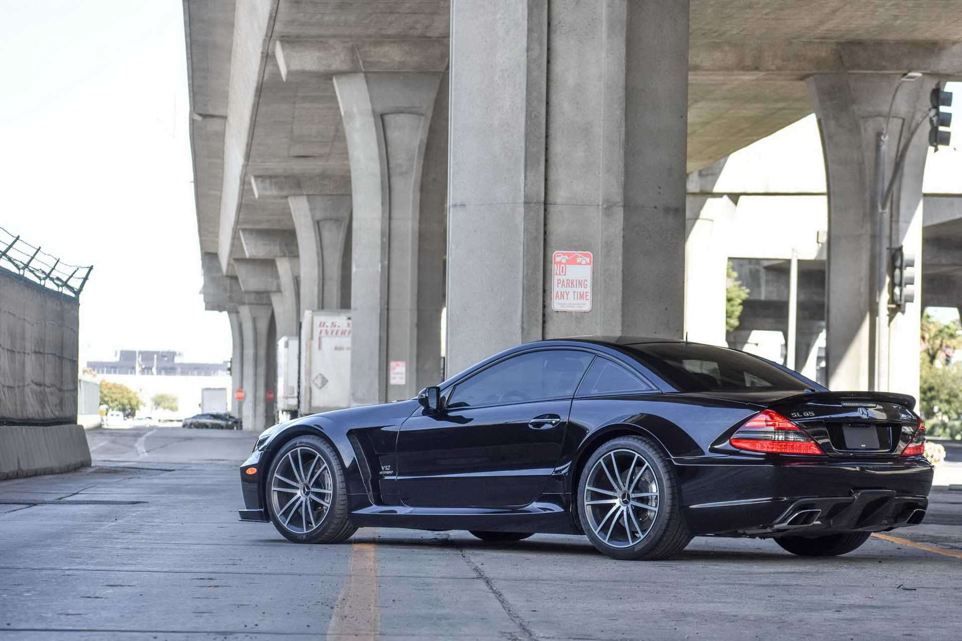 Mercedes-benz sl-class"семь ступеней в небо (sl63 amg)". электромобиль mercedes-benz sl65 amg черный (колеса резина, кресло кожа, пульт, музыка) судный день для владельцев “merсedes-benz sl”
