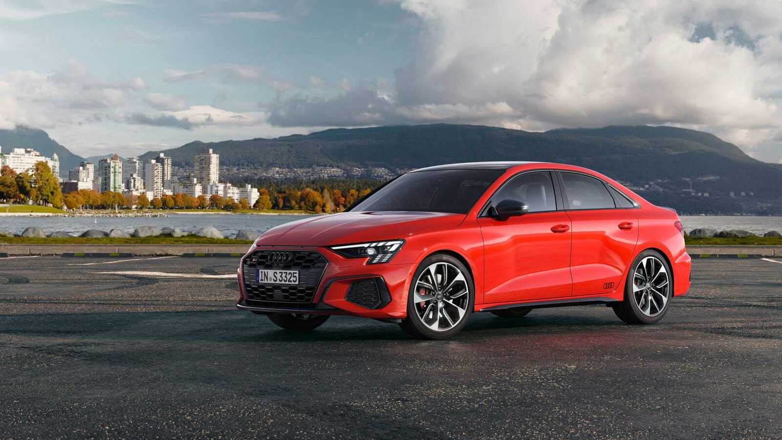 Audi S3: комплектации и цены официальные, фото в новом кузове, модификации и оборудование автомобиля на 2023 год