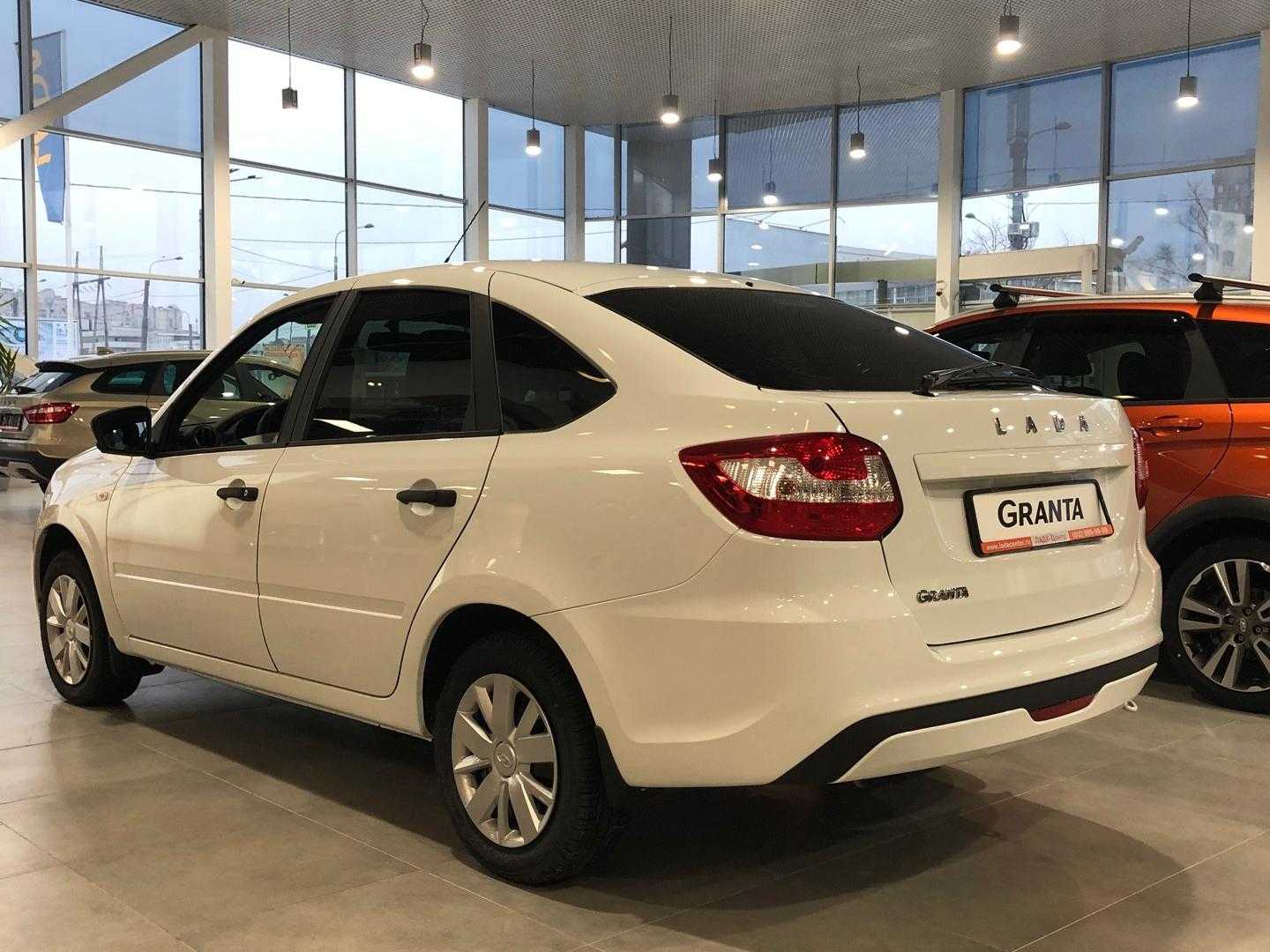 Упрощённая lada granta: отличия classic'22 и характеристики
