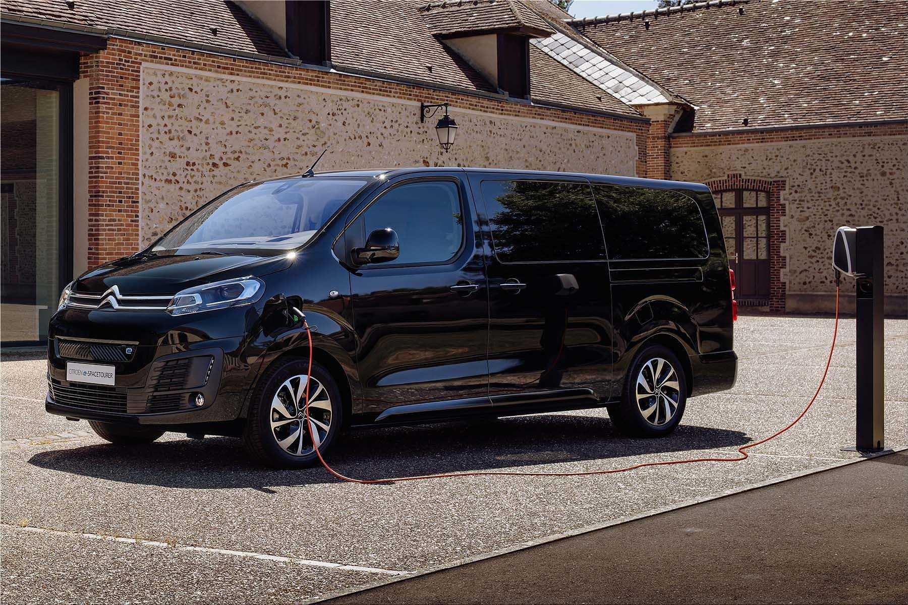 Семейный автомобиль здорового человека — citroen spacetourer