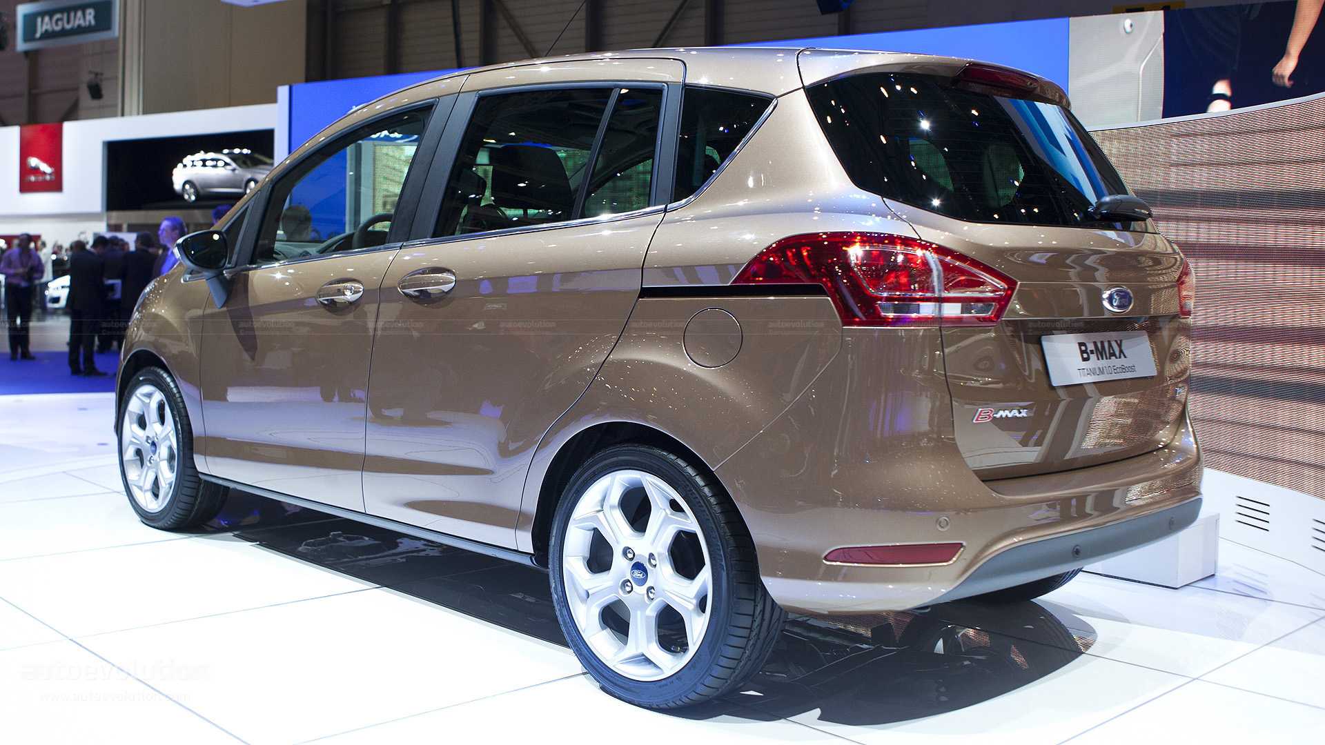 Ford B-Max - субкомпактвен от американского автопроизводителя, европейская премьера которого состоялась на автосалоне в Женеве 2012 Появлению серийной