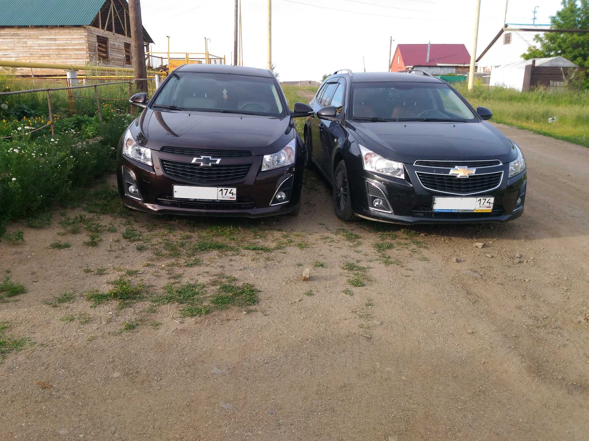 Chevrolet cruze или volkswagen polo — какой автомобиль лучше взять?