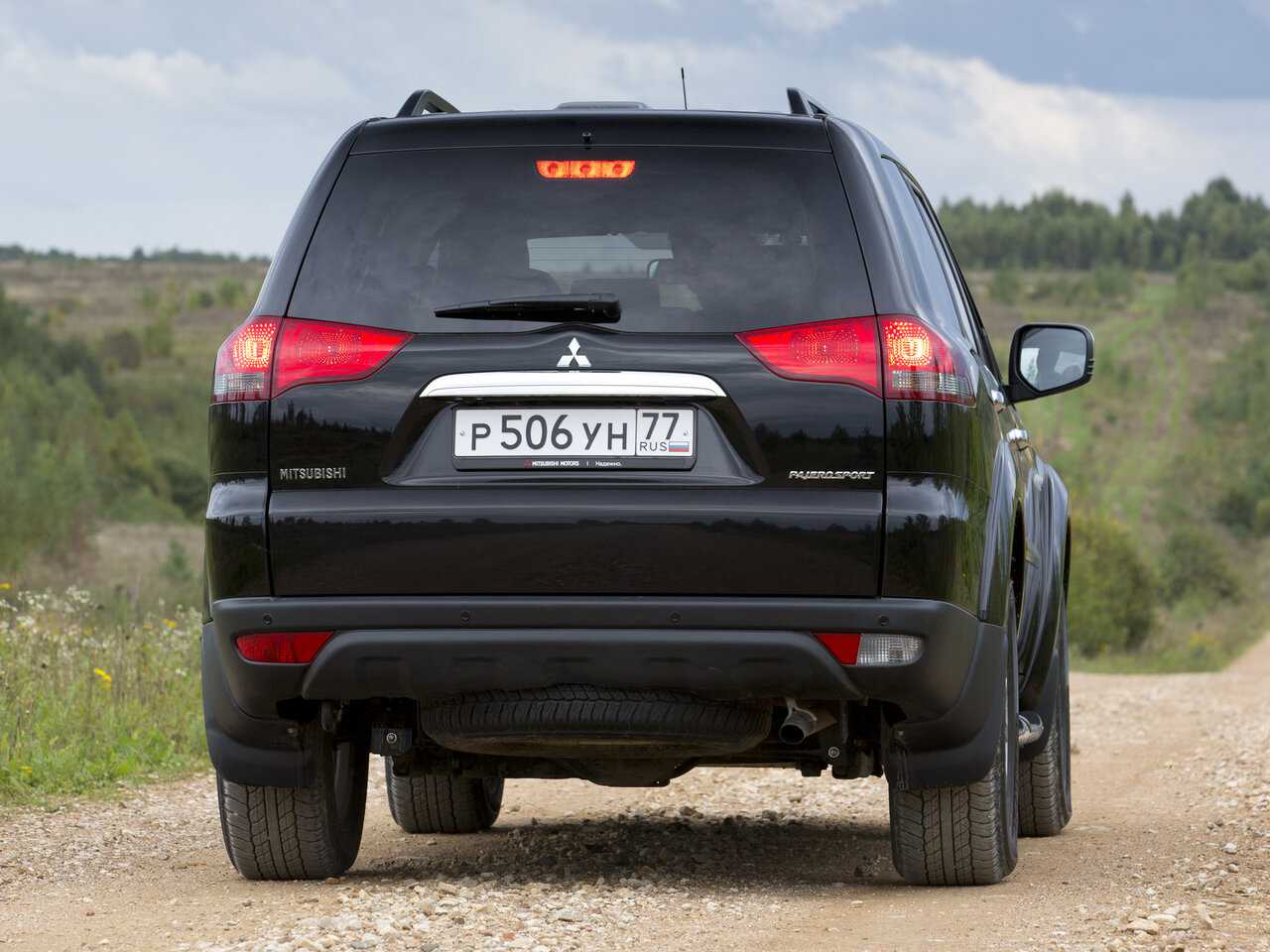 Отзыв о mitsubishi pajero sport 2 intense 2.5 (178 л.с.) mt 4wd 2015 г.в.