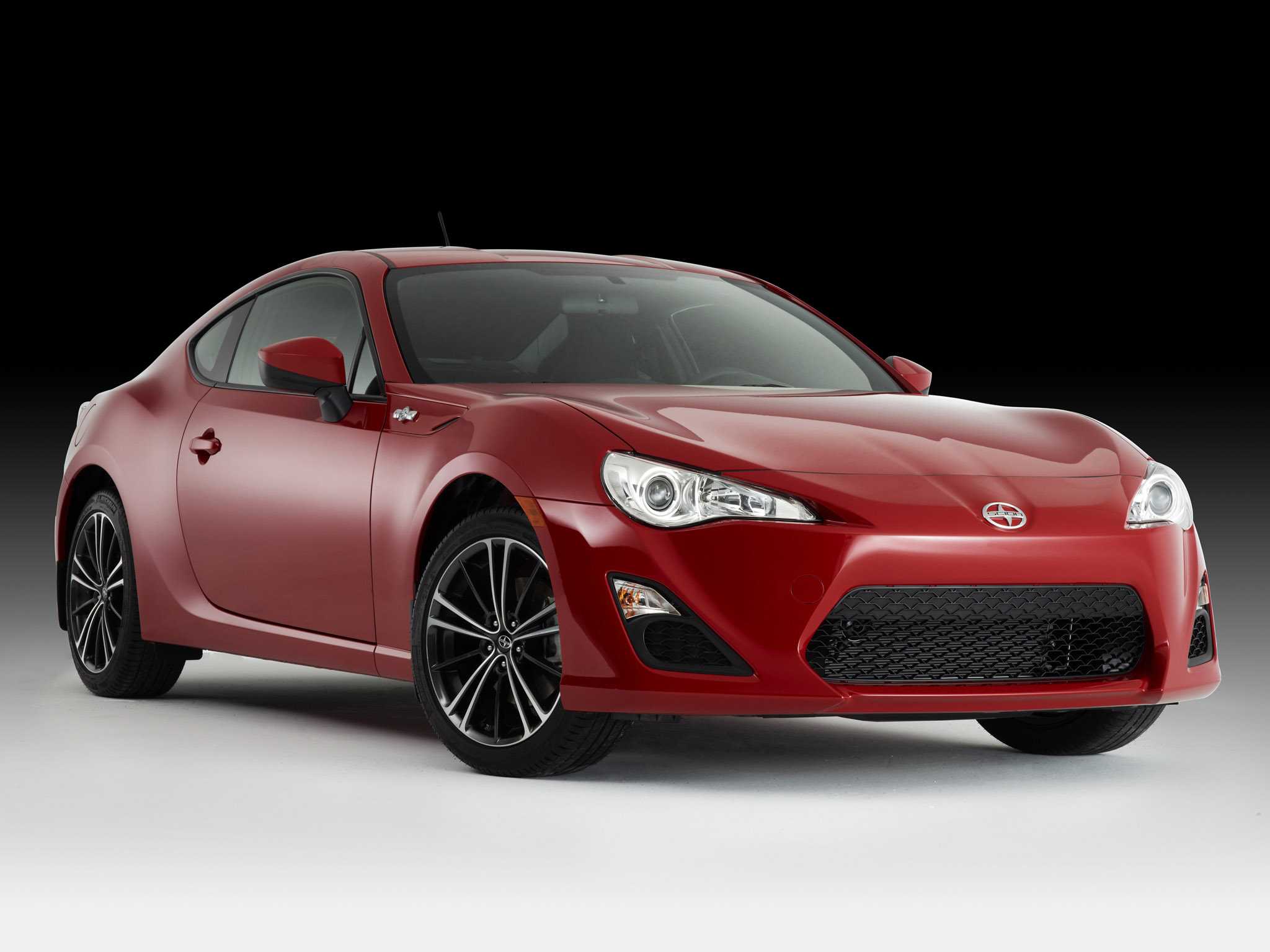 Scion представил три тюнинг-проекта на базе купе fr-s