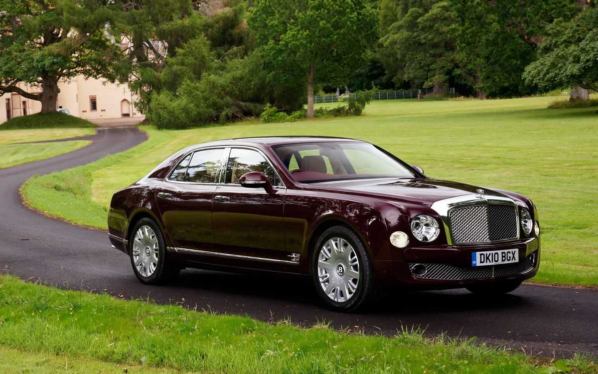 Обзор что лучше bentley continental gt купе и bentley continental gtv8 сравним купе фото видео характеристики | ⚡chtocar